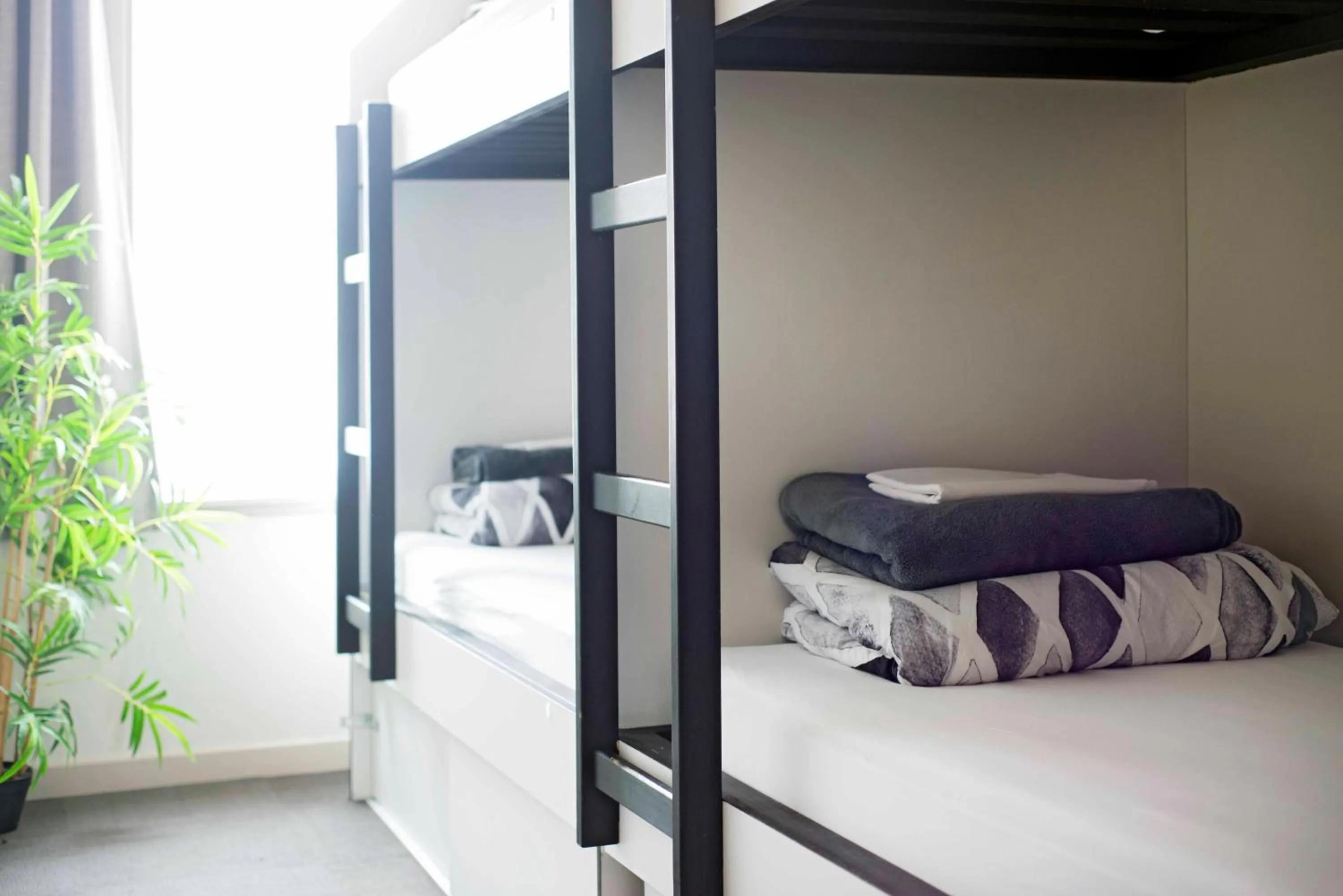 Bed in Bridge Backpackers