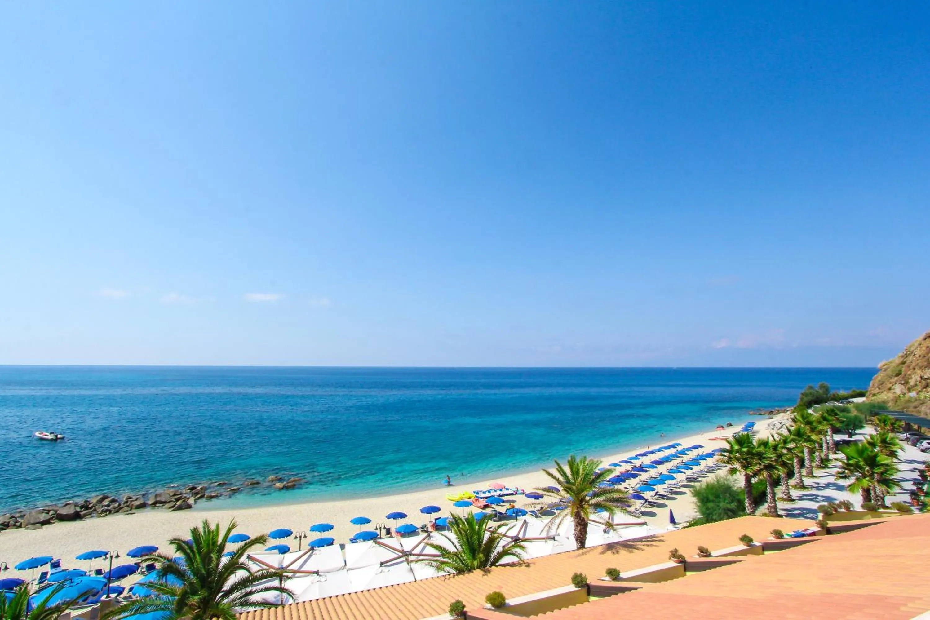 Bed in Villaggio Hotel Lido San Giuseppe