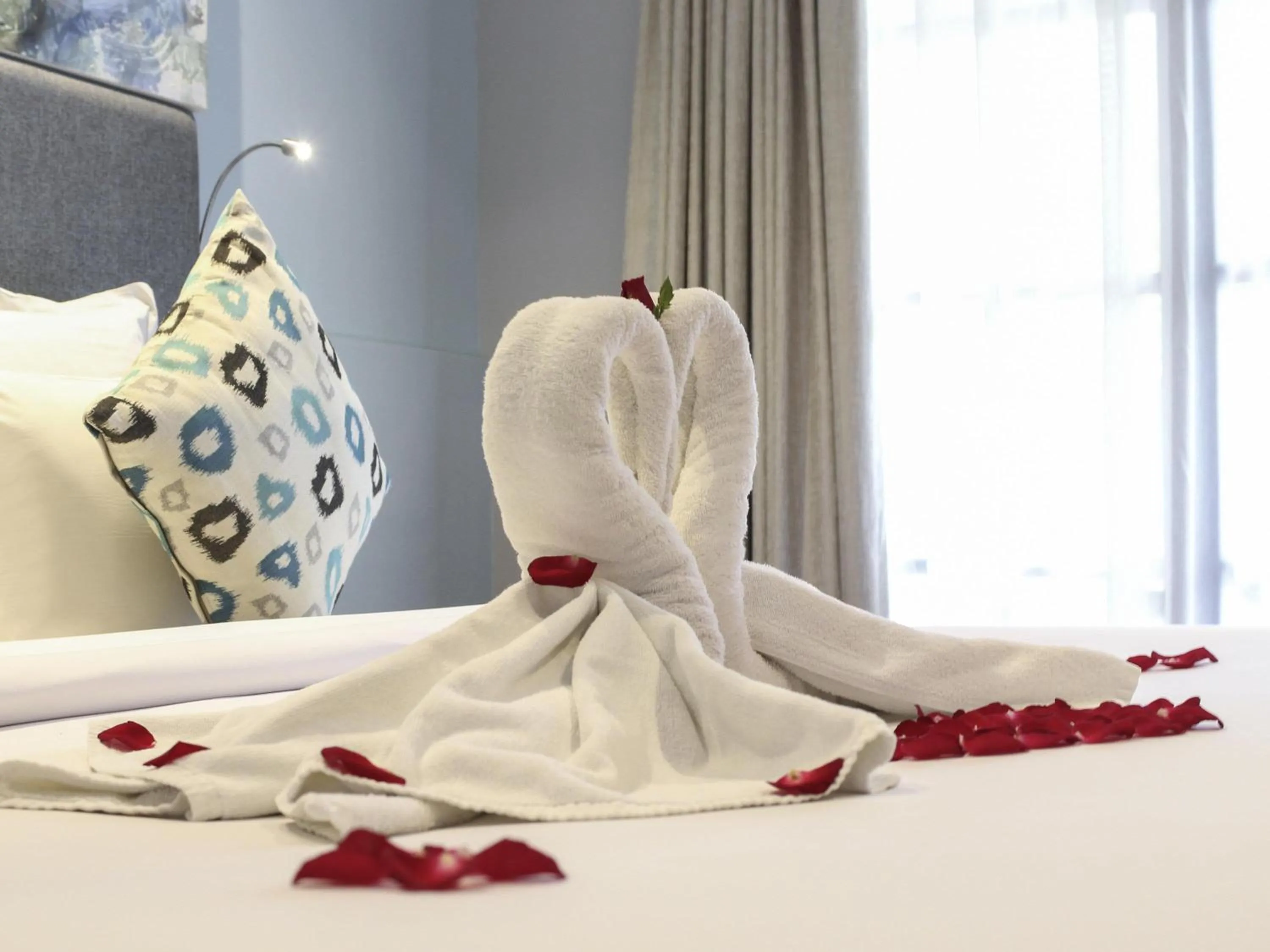 Bedroom, Bed in Novotel Bali Nusa Dua