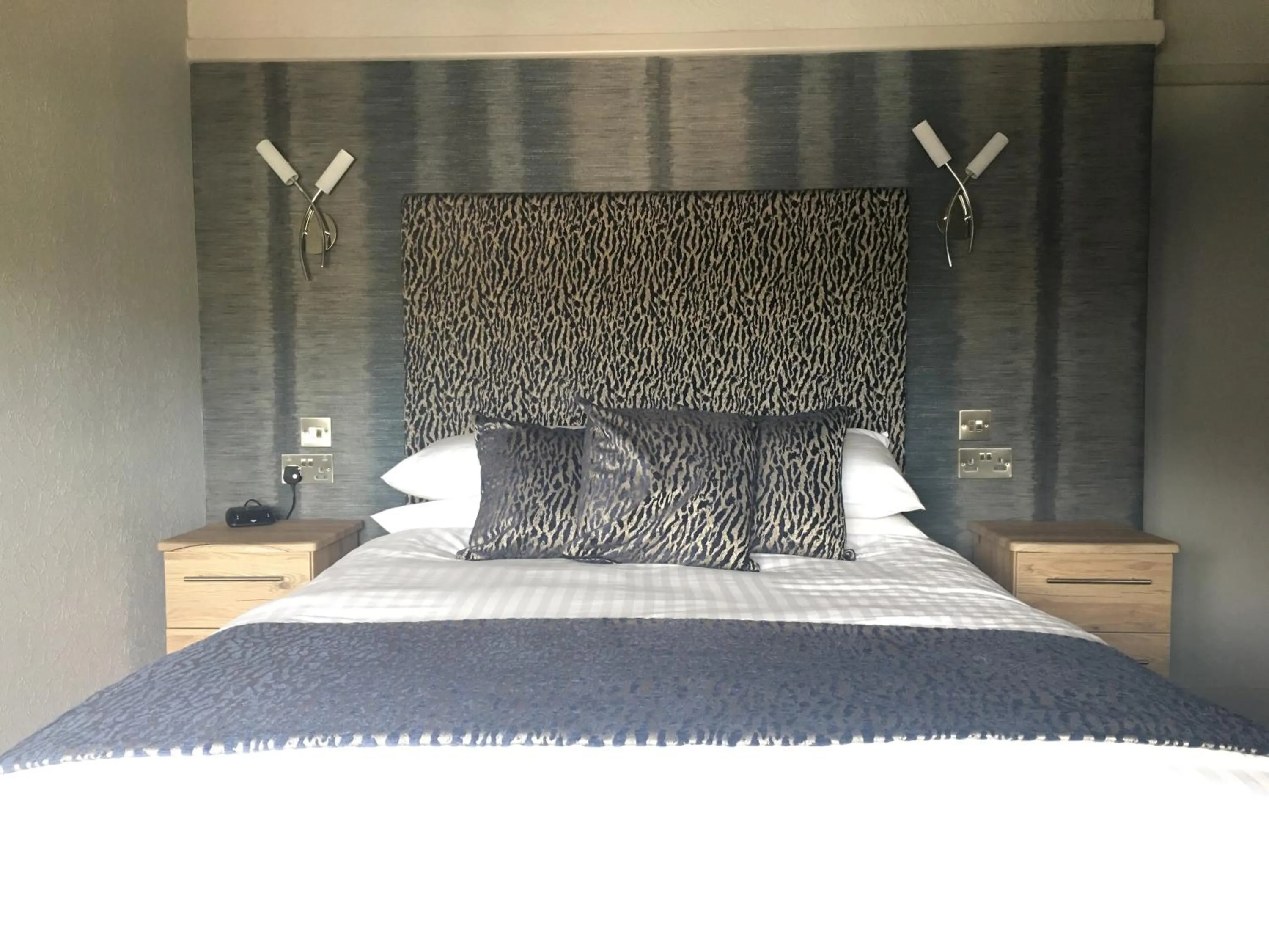 Bedroom, Bed in The Savoy