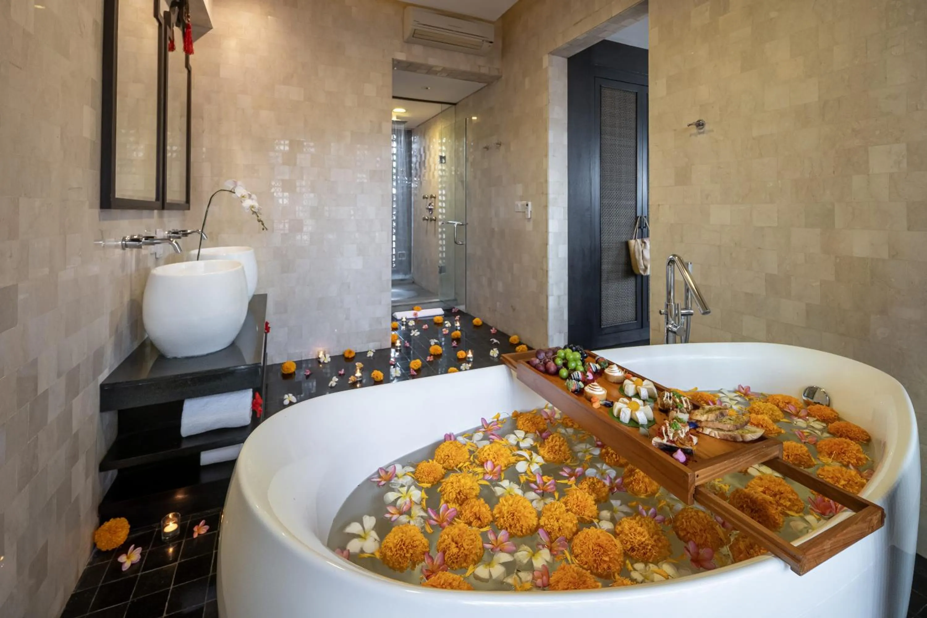 Bathroom in Kamandalu Ubud