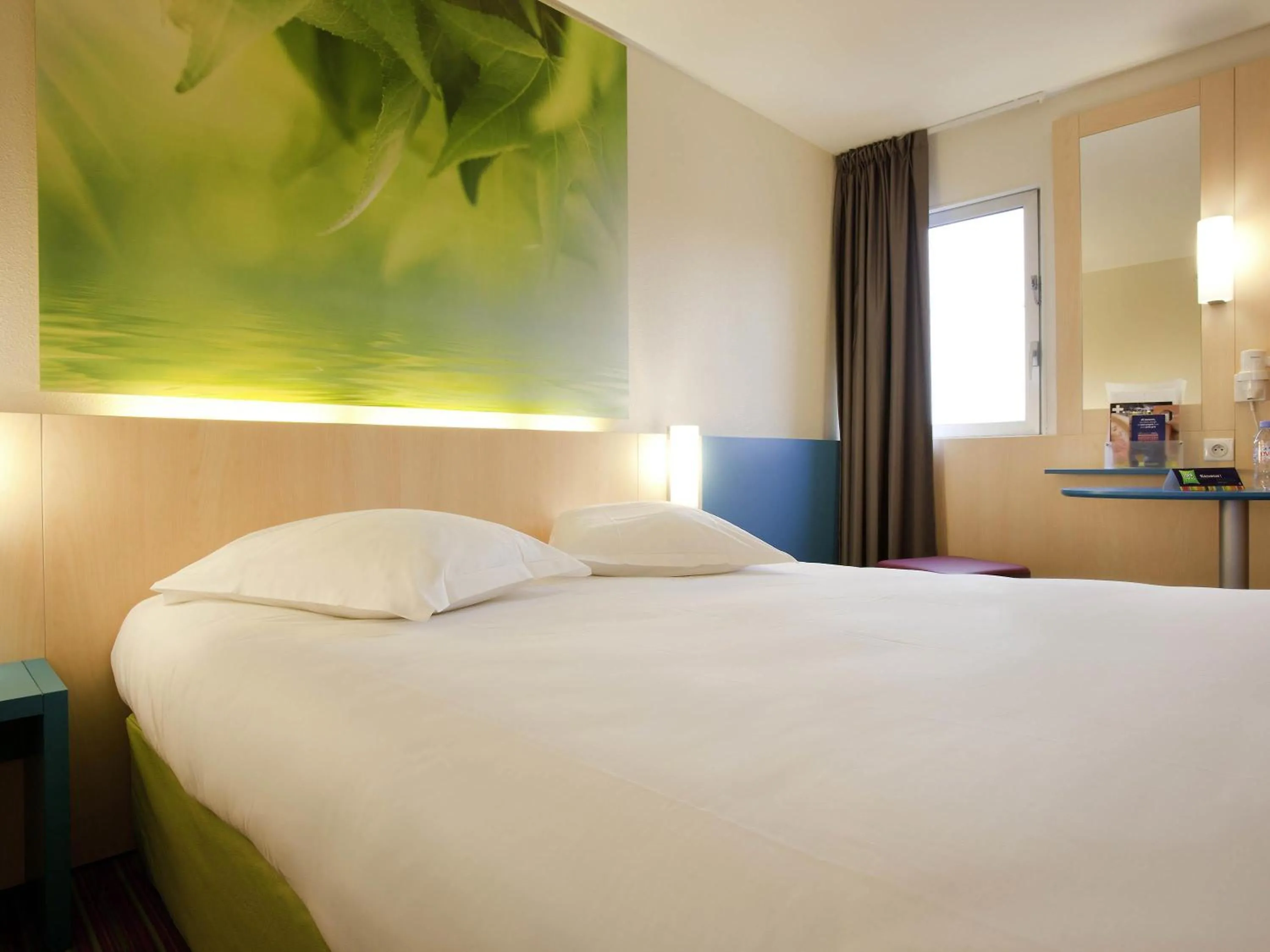 Bedroom, Bed in ibis Styles Paris Roissy-CDG