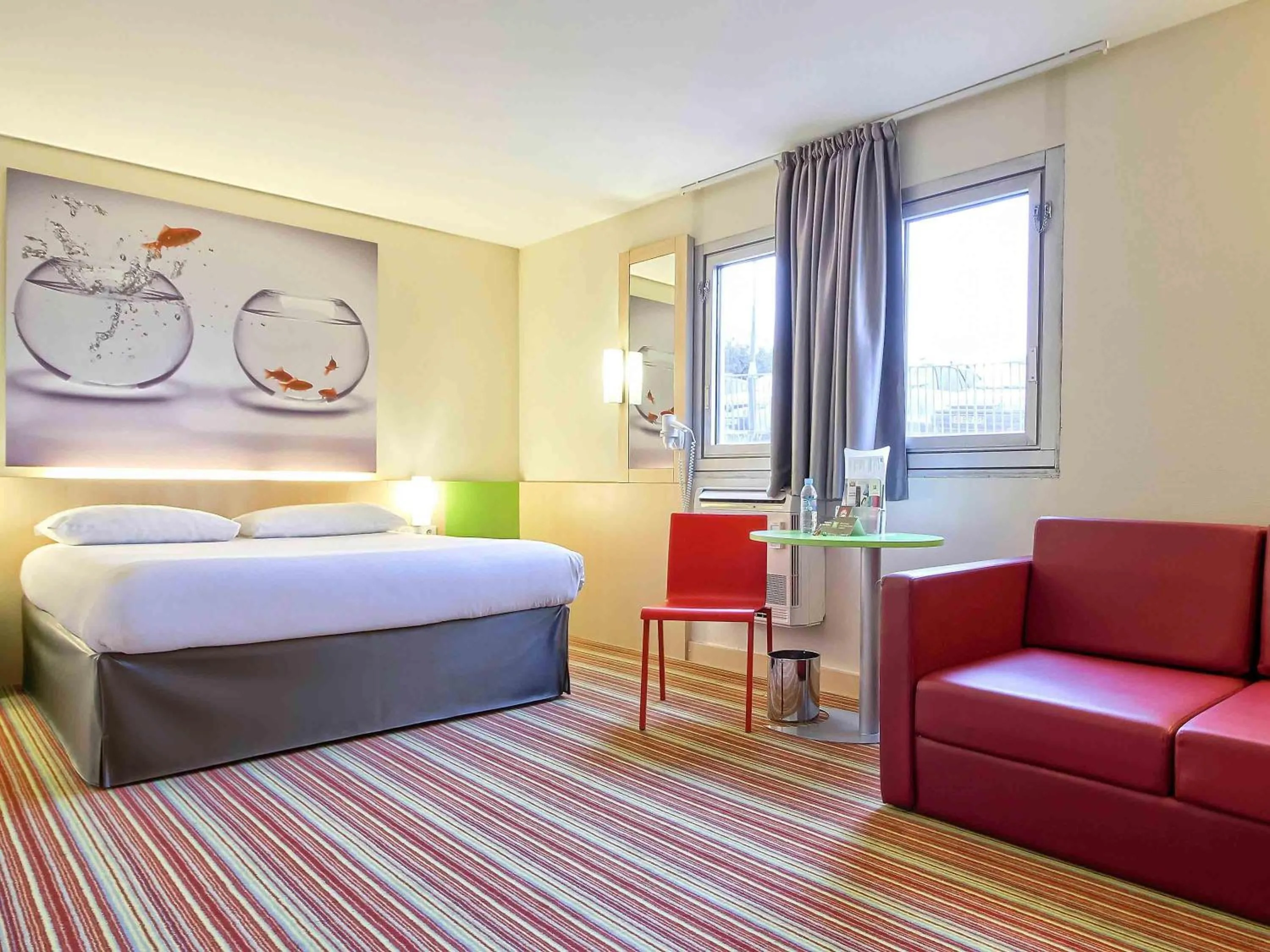 Bedroom, Bed in ibis Styles Paris Roissy-CDG