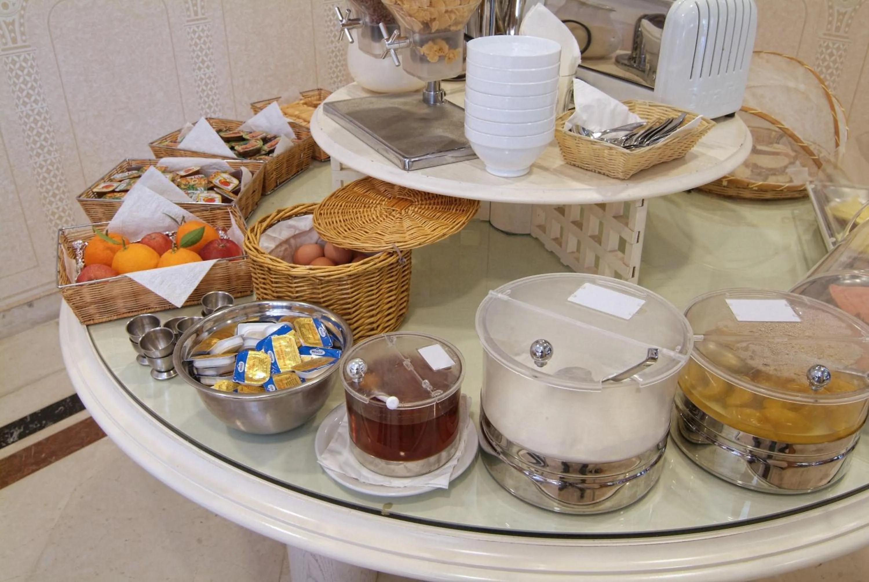 Restaurant/places to eat in Hotel Kalafati