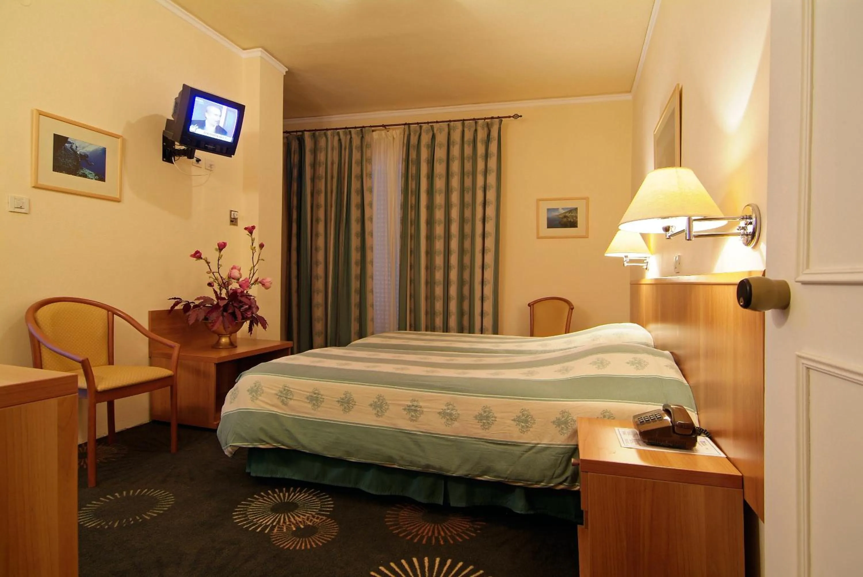 Photo of the whole room, Bed in Hotel Kalafati