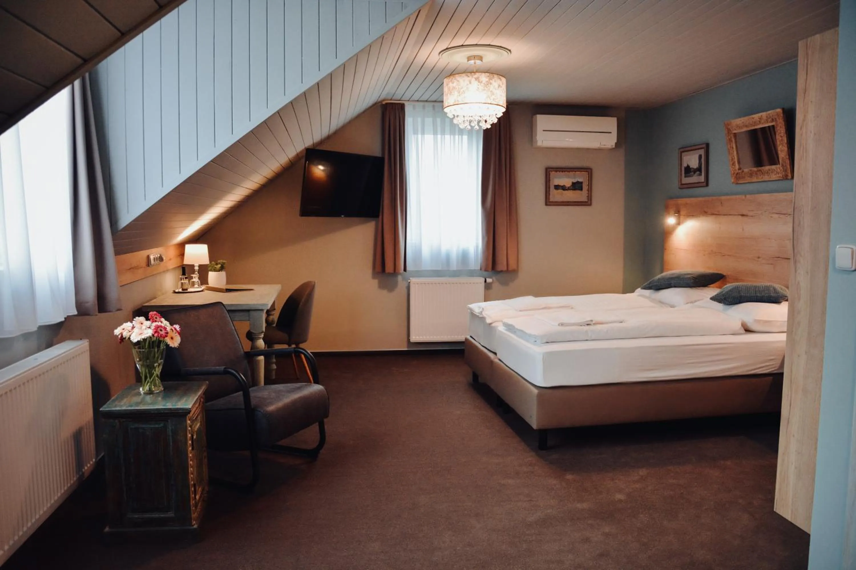 Bed in Hotel U Hradu