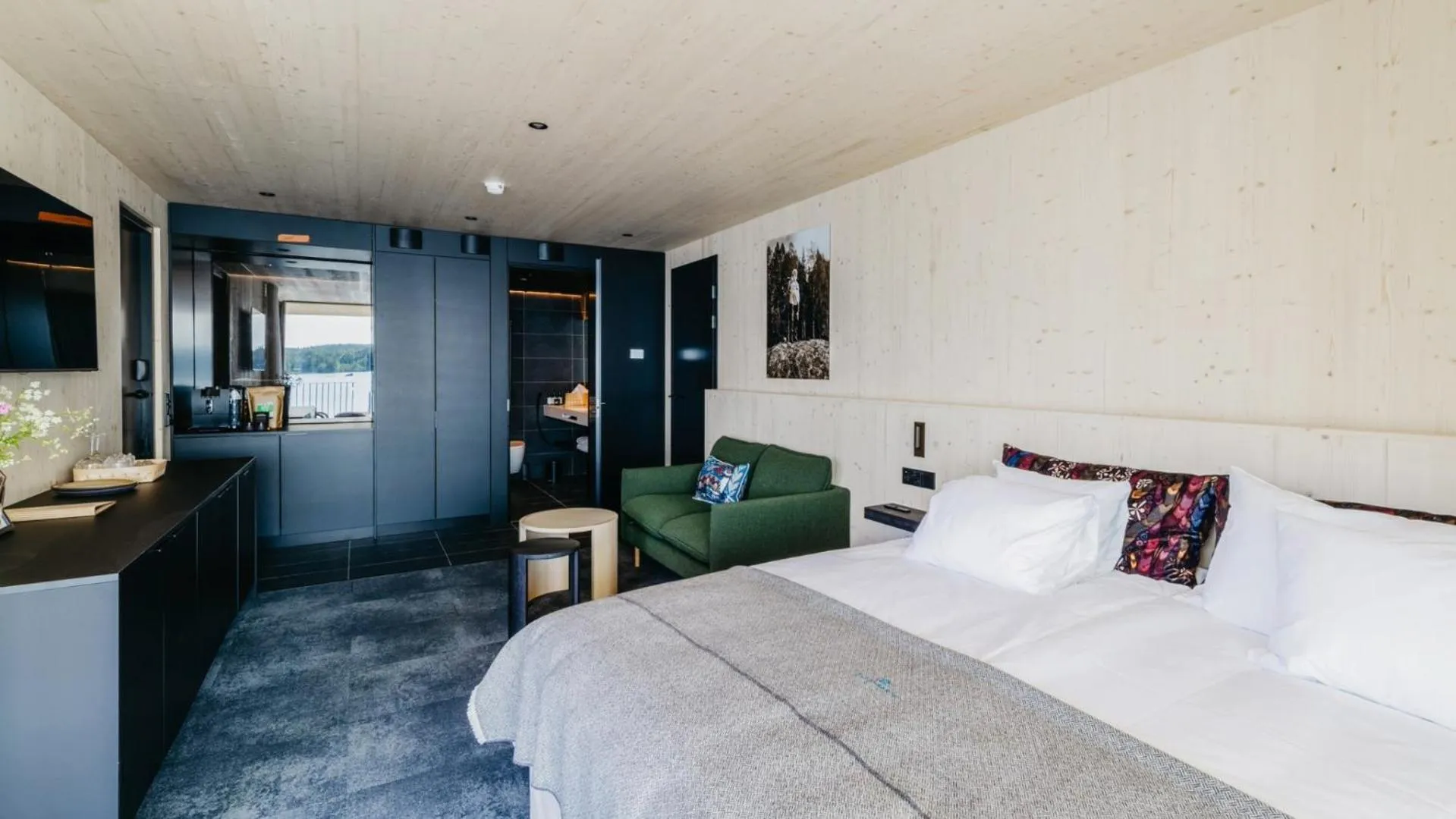 Photo of the whole room, Bed in Sahanlahti Resort