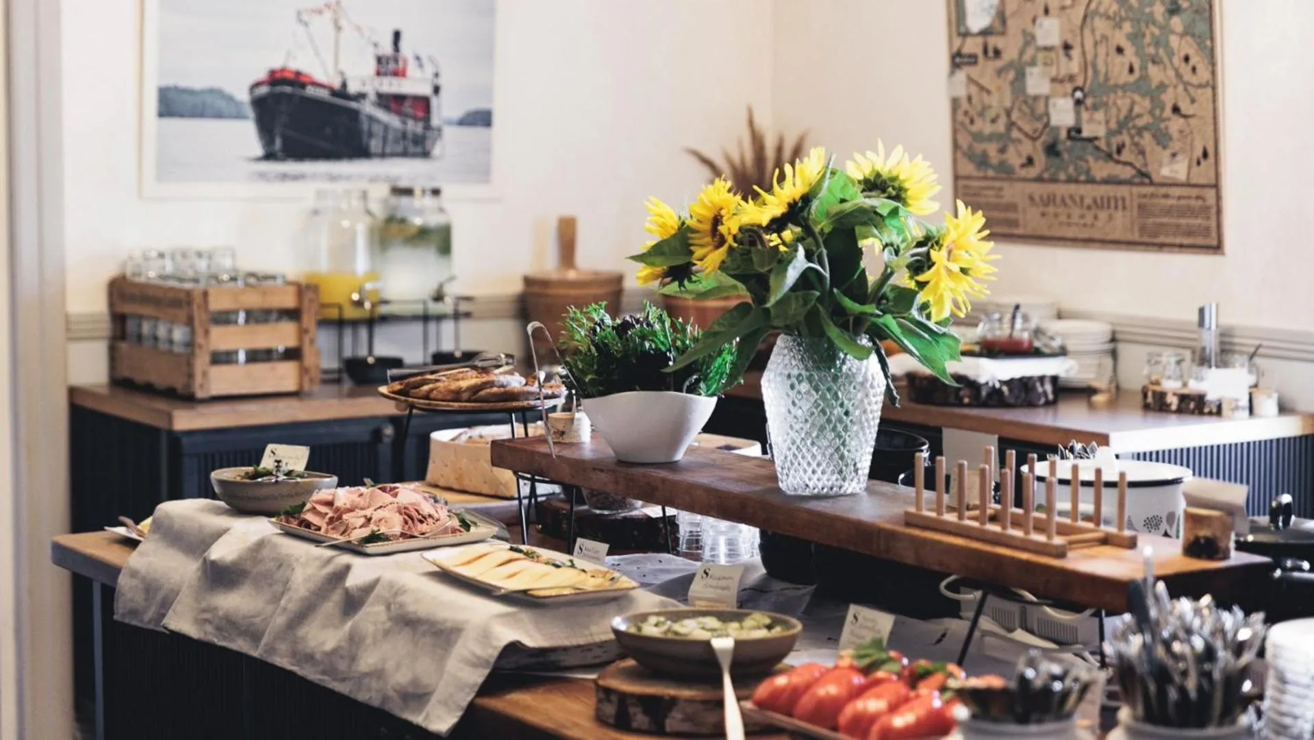 Breakfast in Sahanlahti Resort