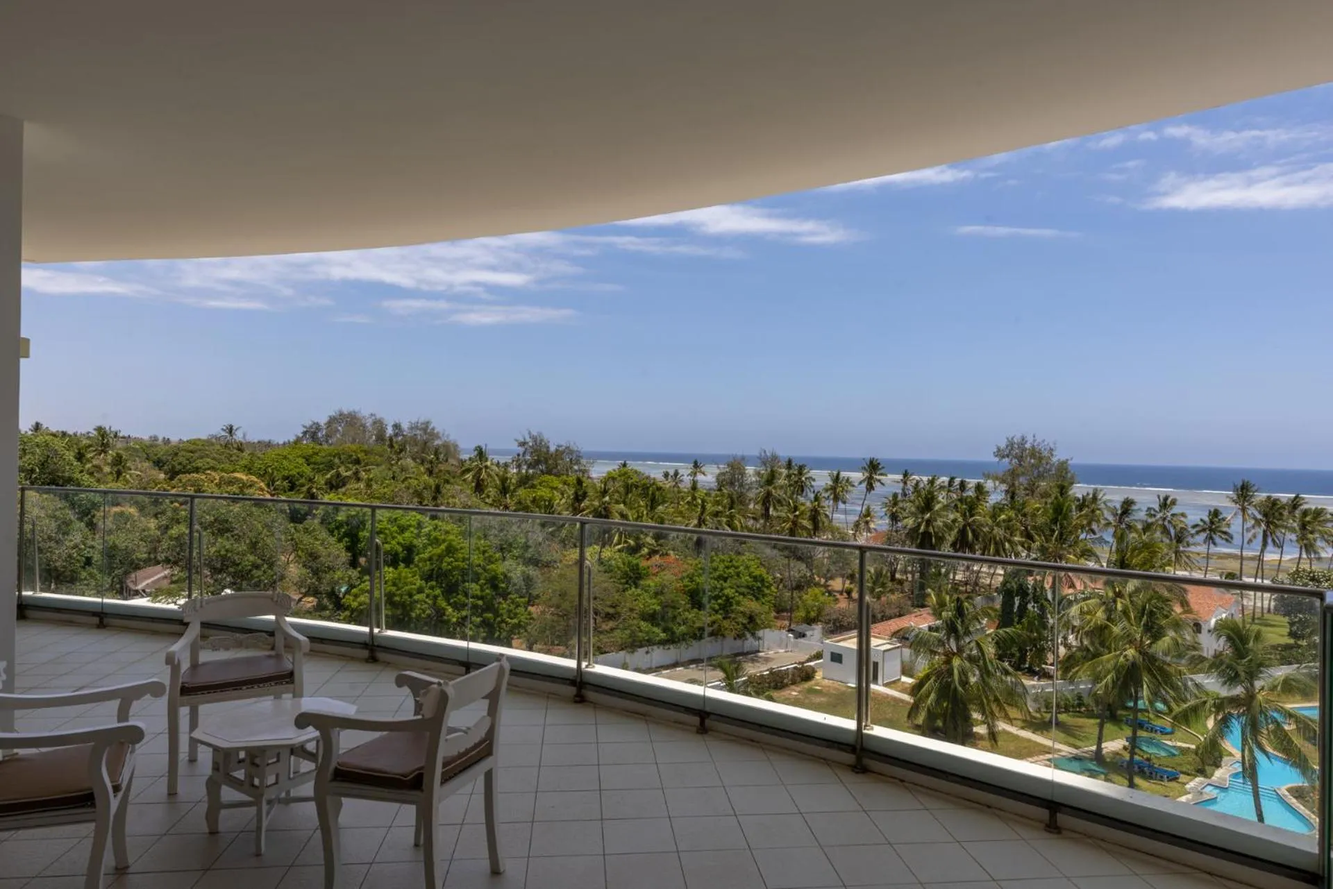 Balcony/Terrace in Sun N Sand Beach Resort