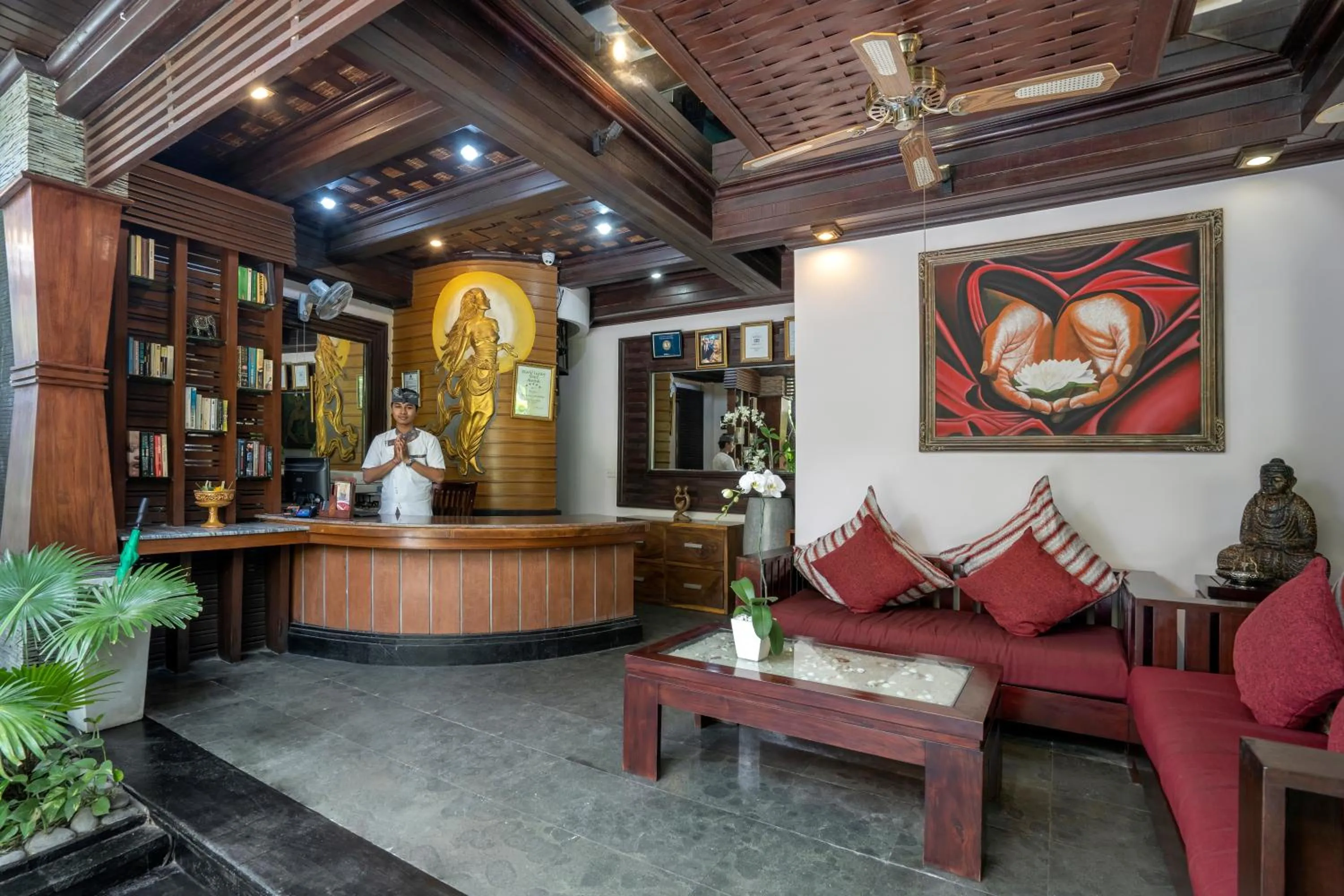 Staff in The Bali Dream Villa Seminyak