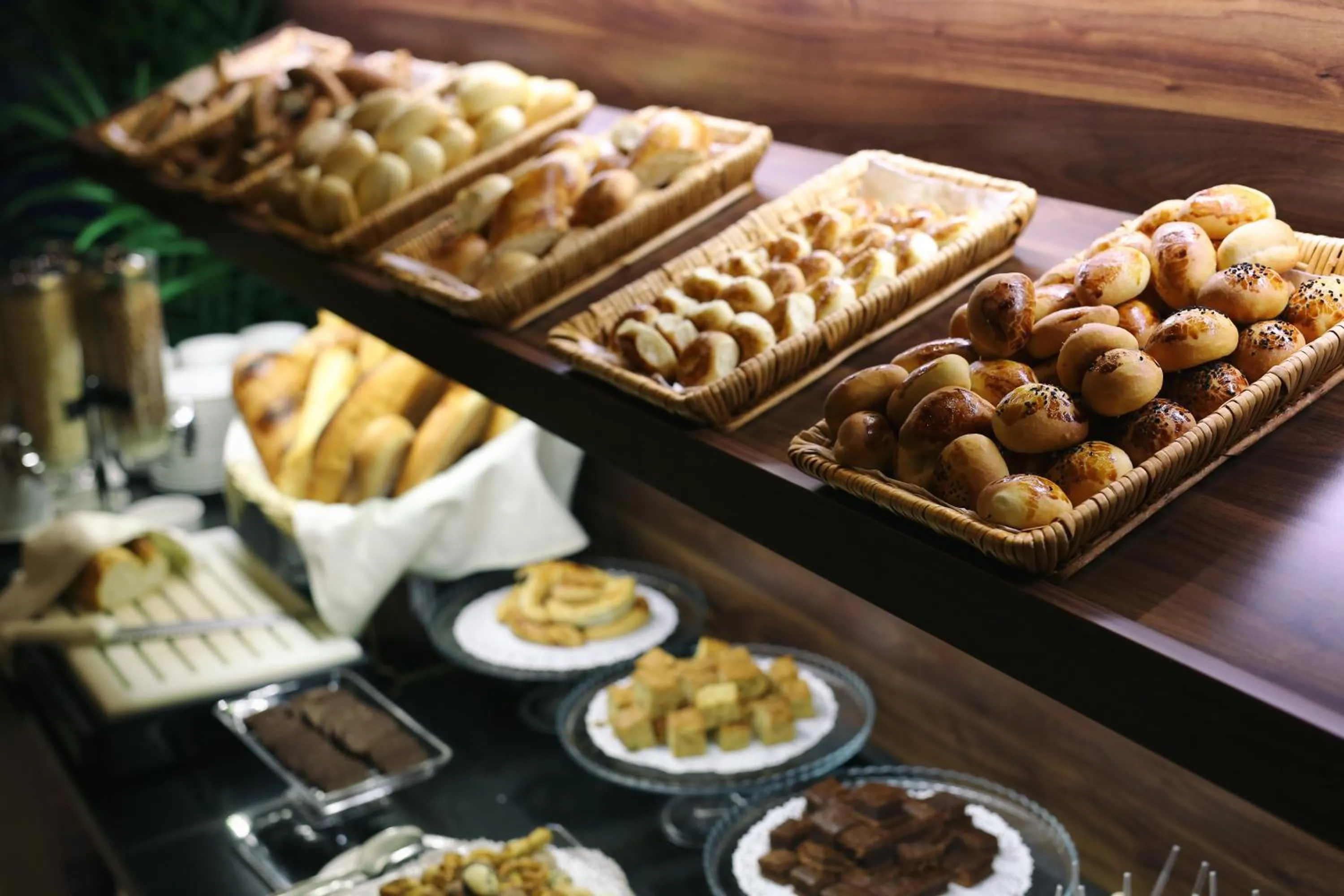 Breakfast in Hotel Excellence Inn