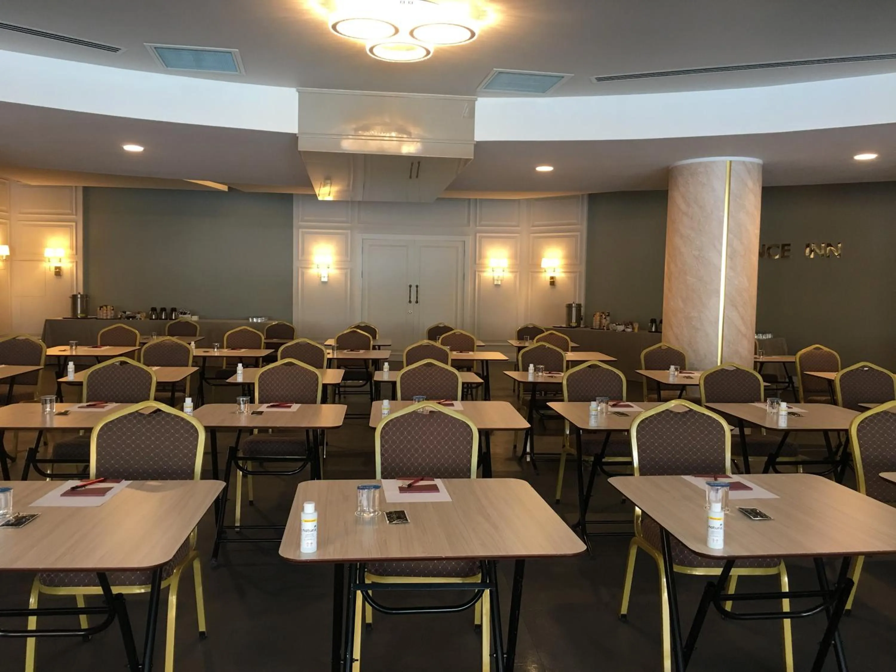 Meeting/conference room in Hotel Excellence Inn