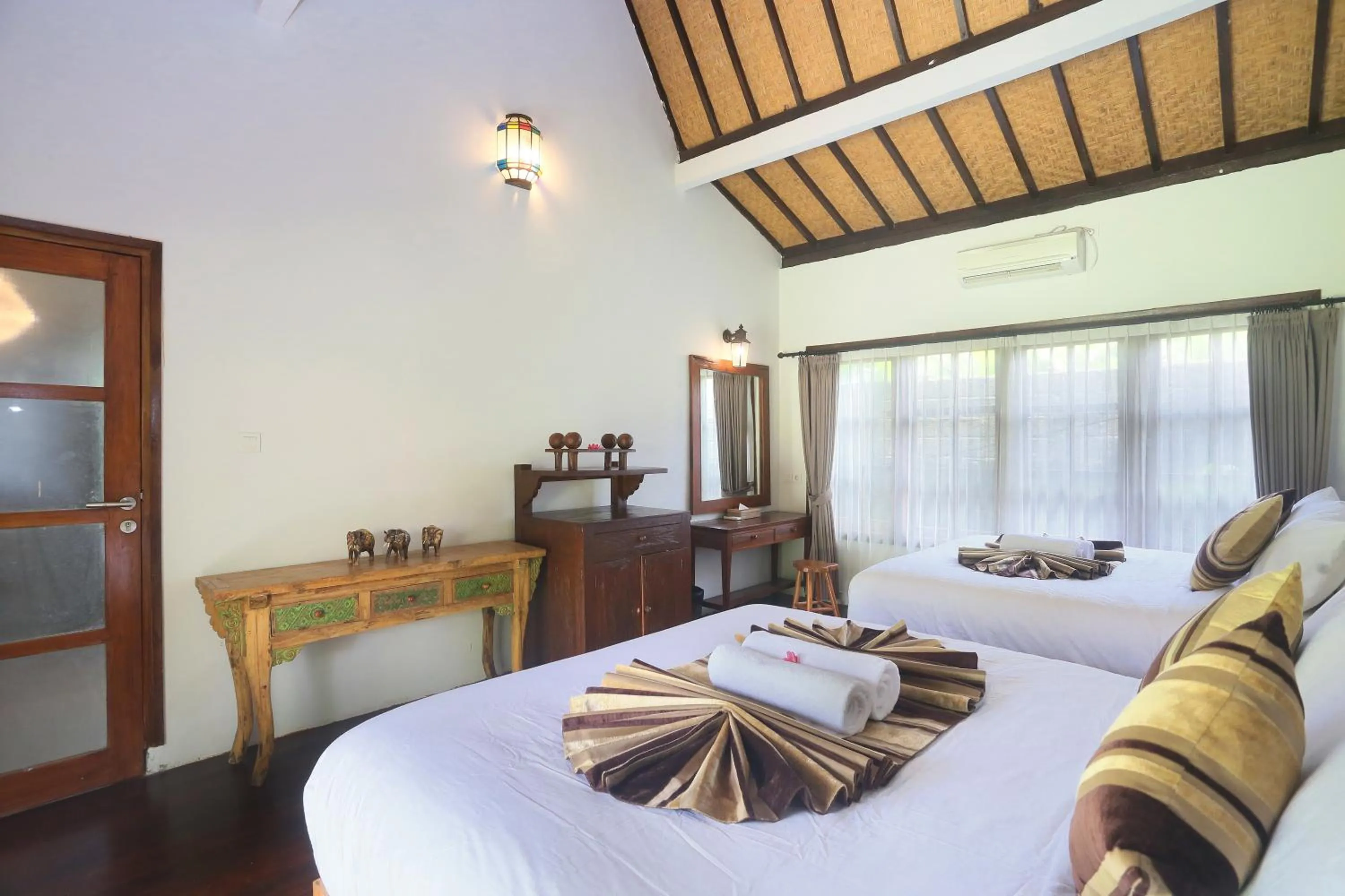 Bed in Dewantara Boutique Villa Resort Bali