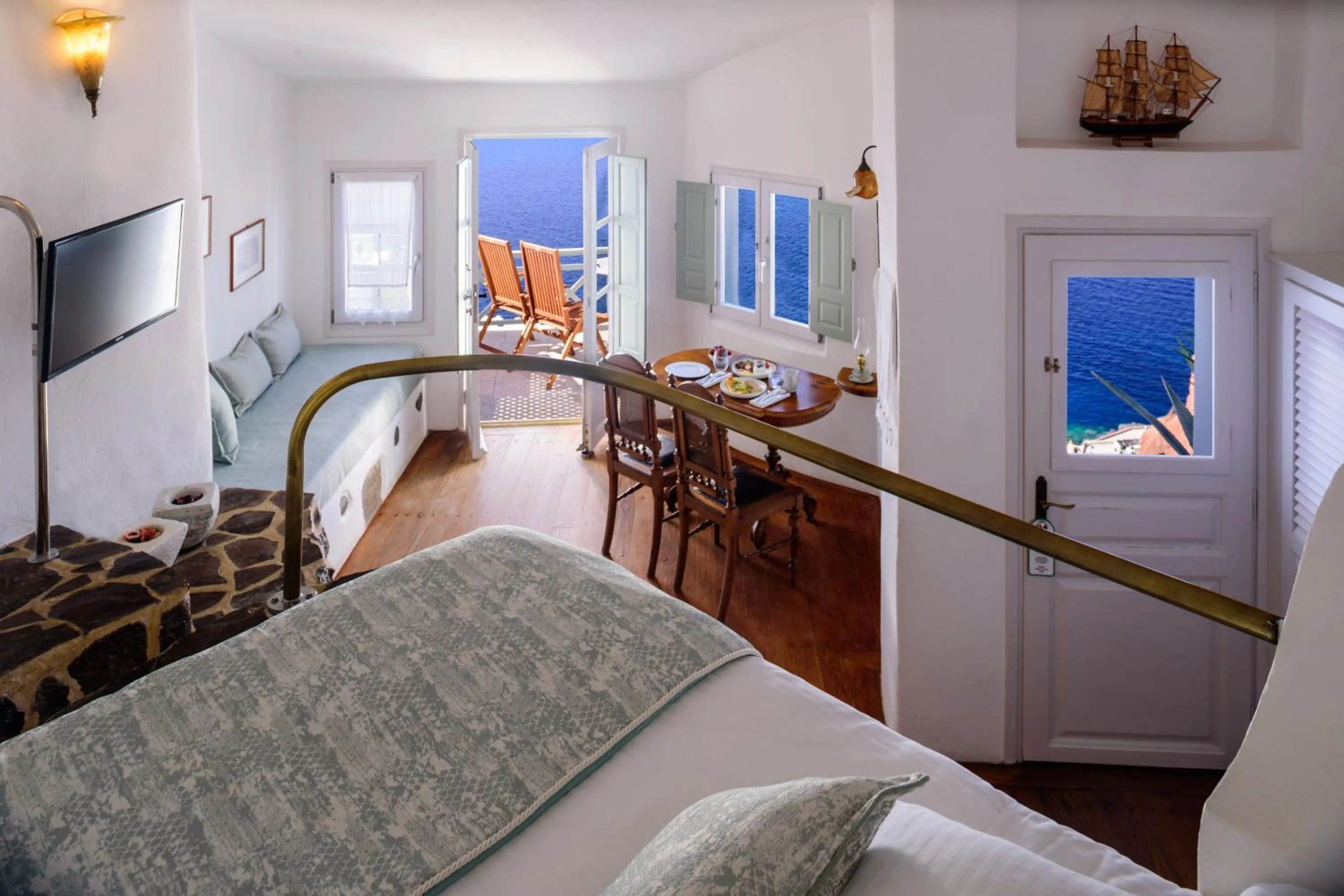 Bed in Fanari Villas