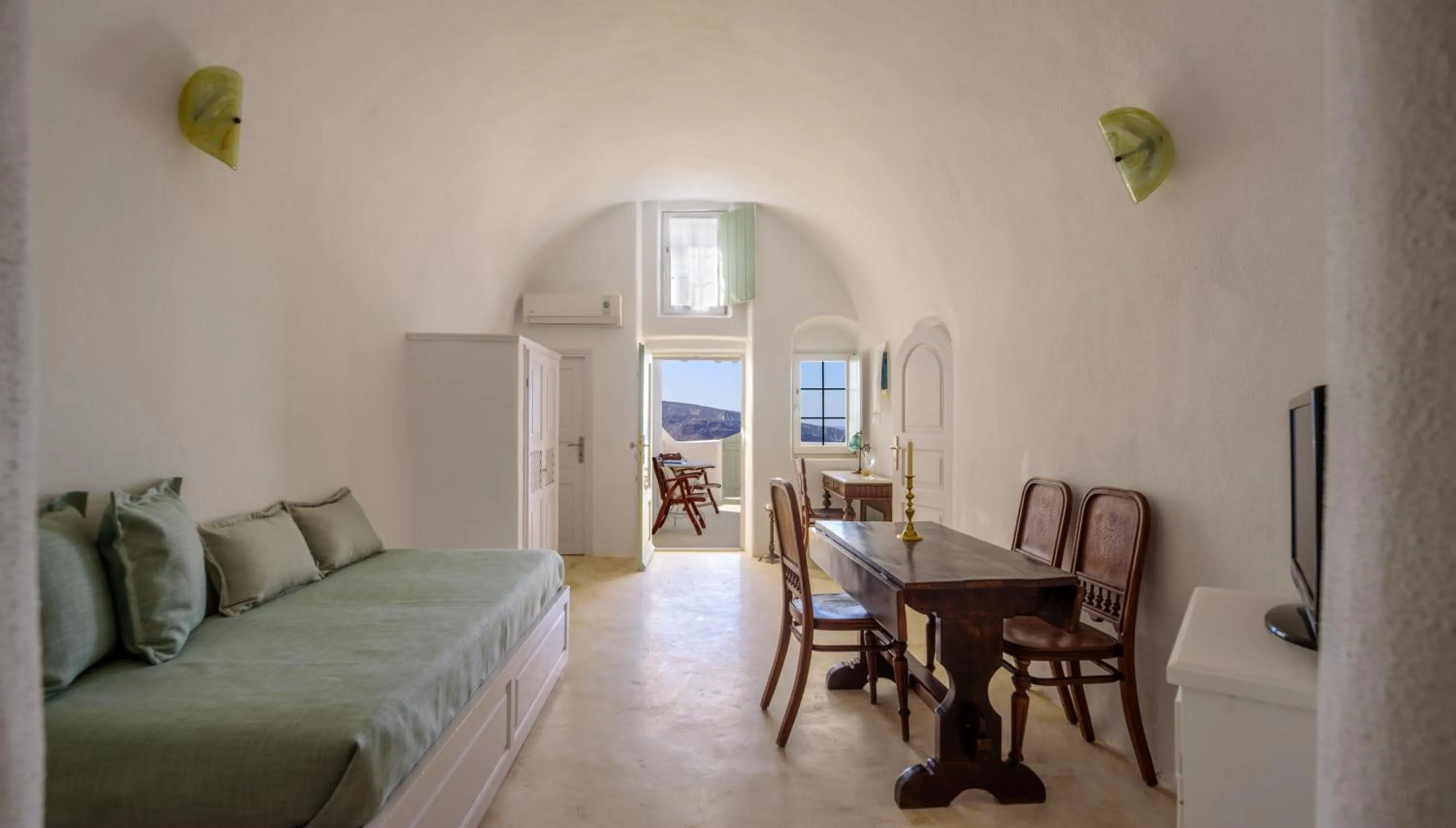 Bed in Fanari Villas