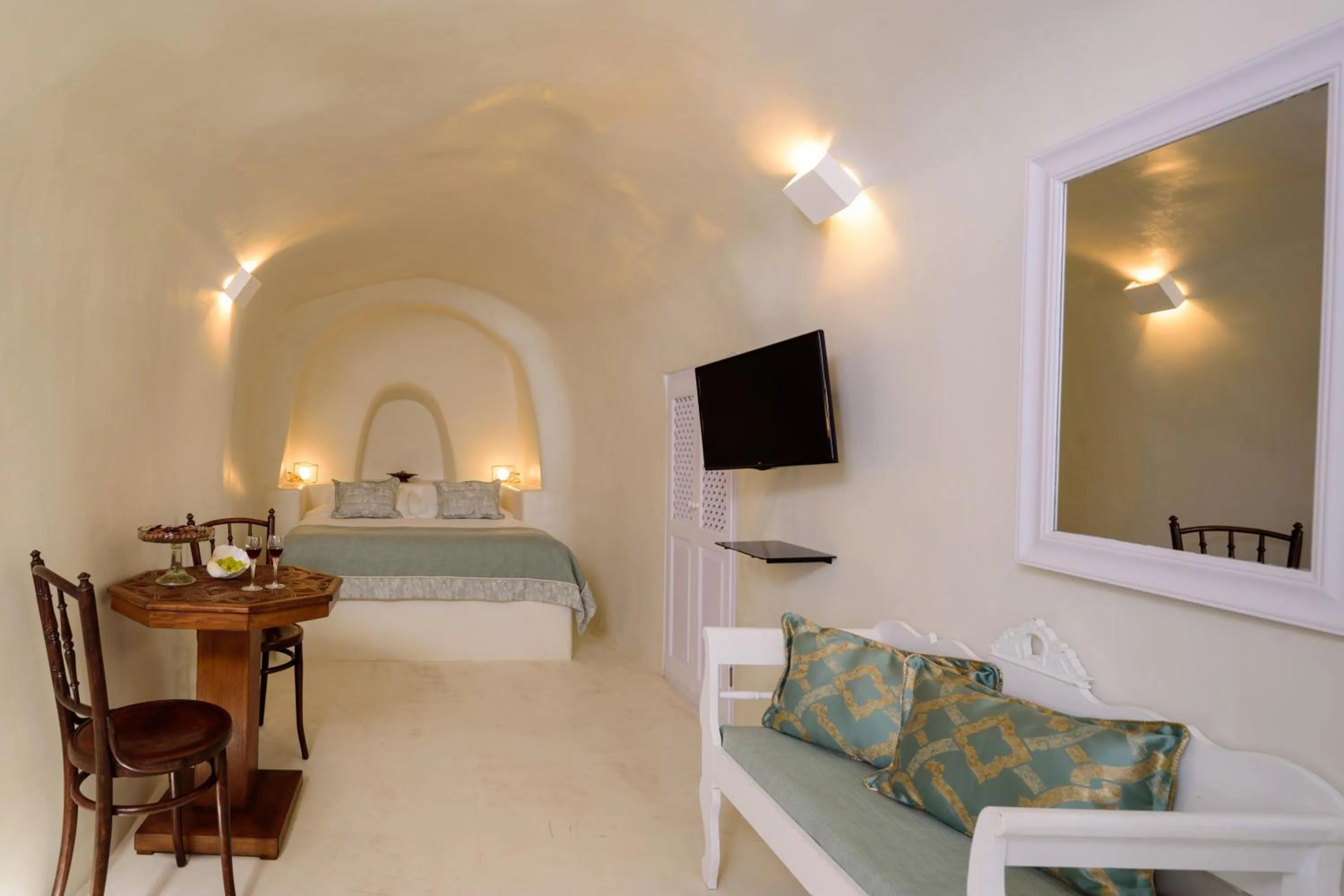 Bed in Fanari Villas