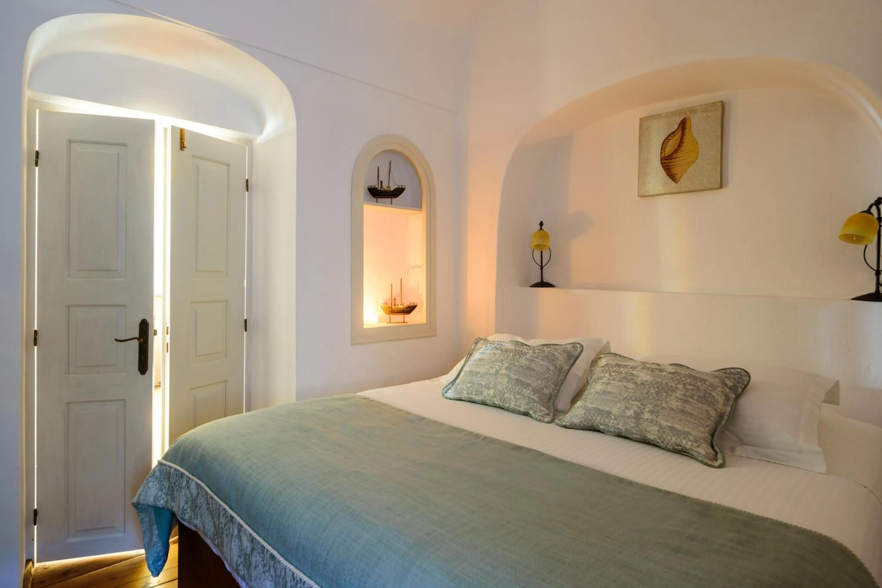 Bed in Fanari Villas