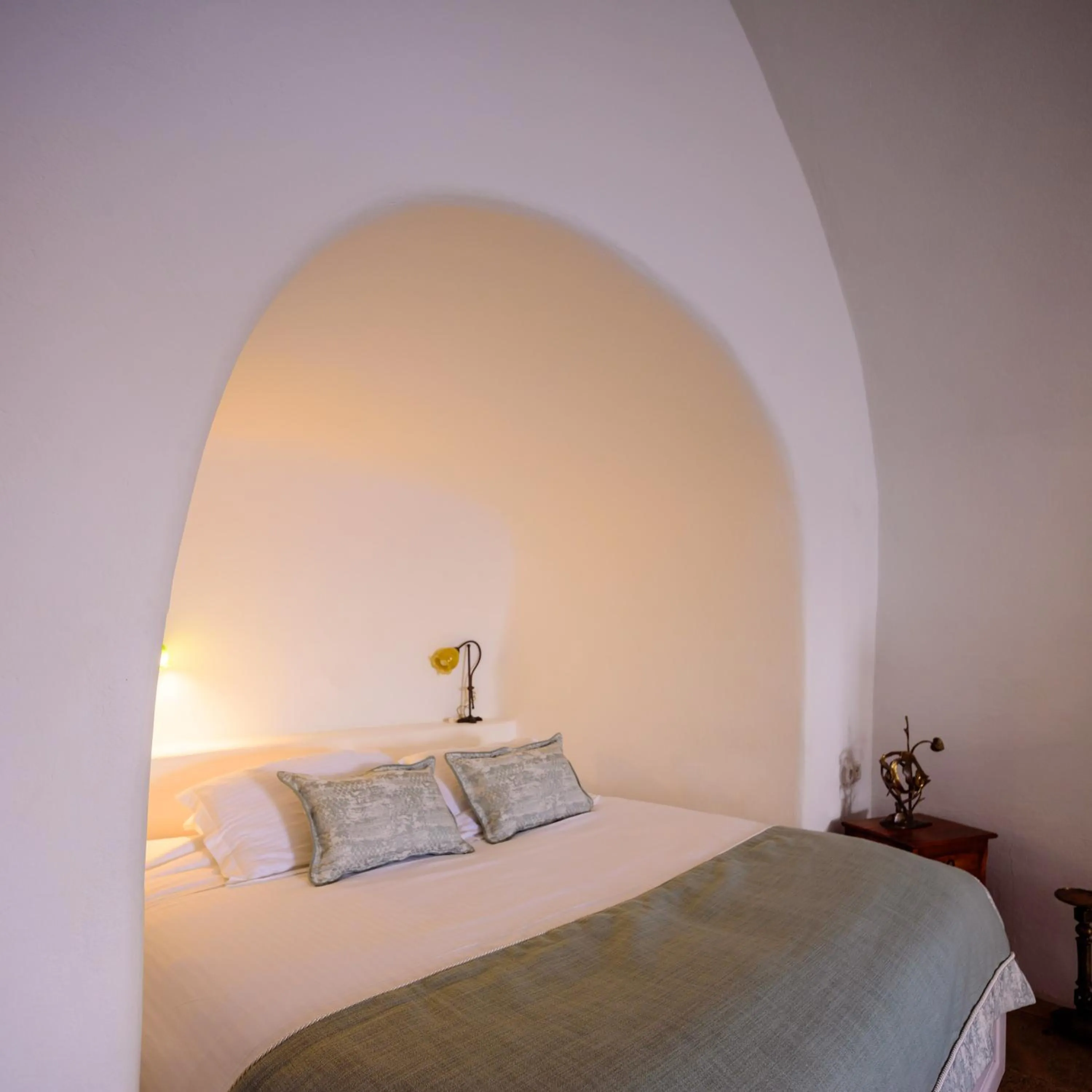 Bed in Fanari Villas