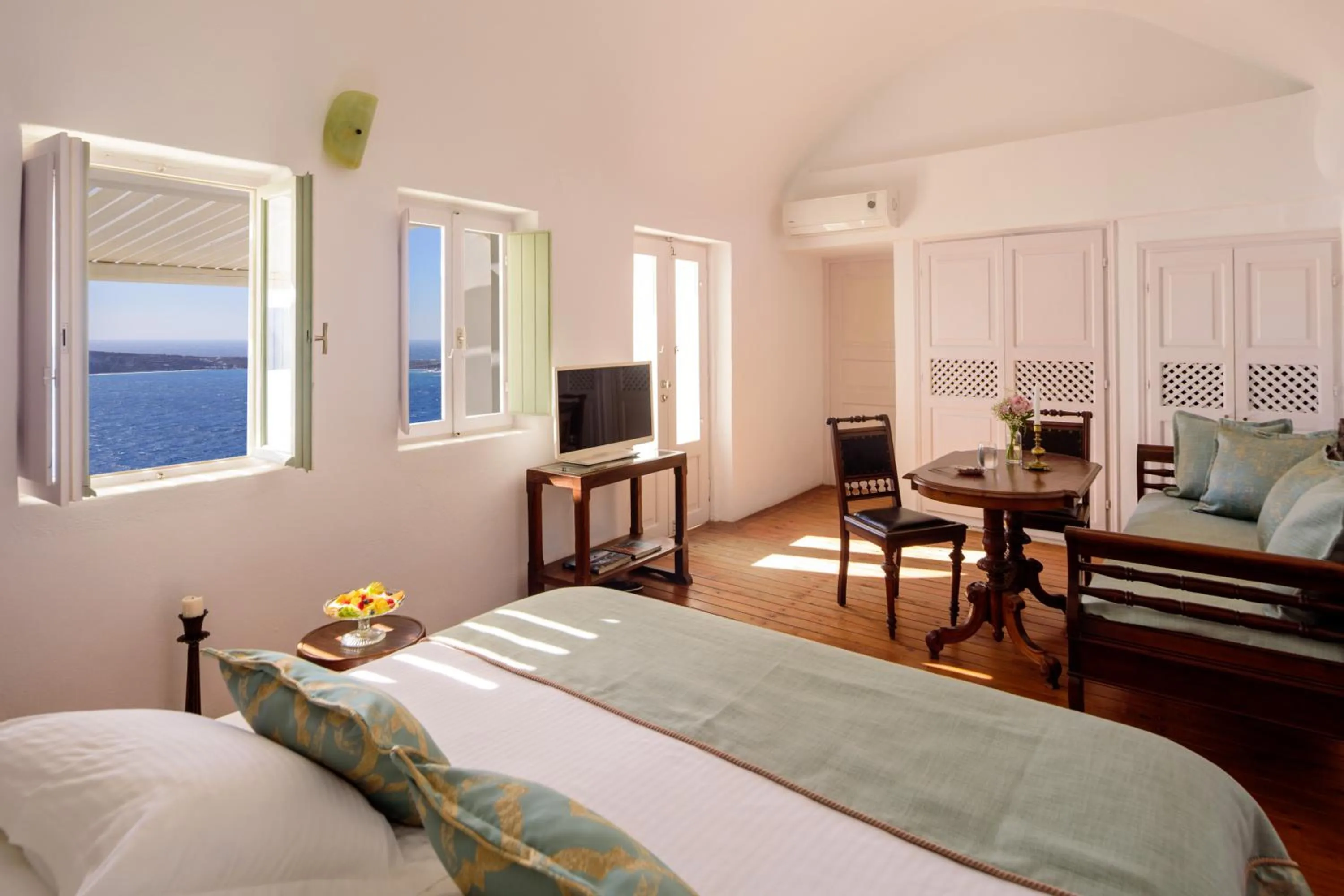 Bed in Fanari Villas