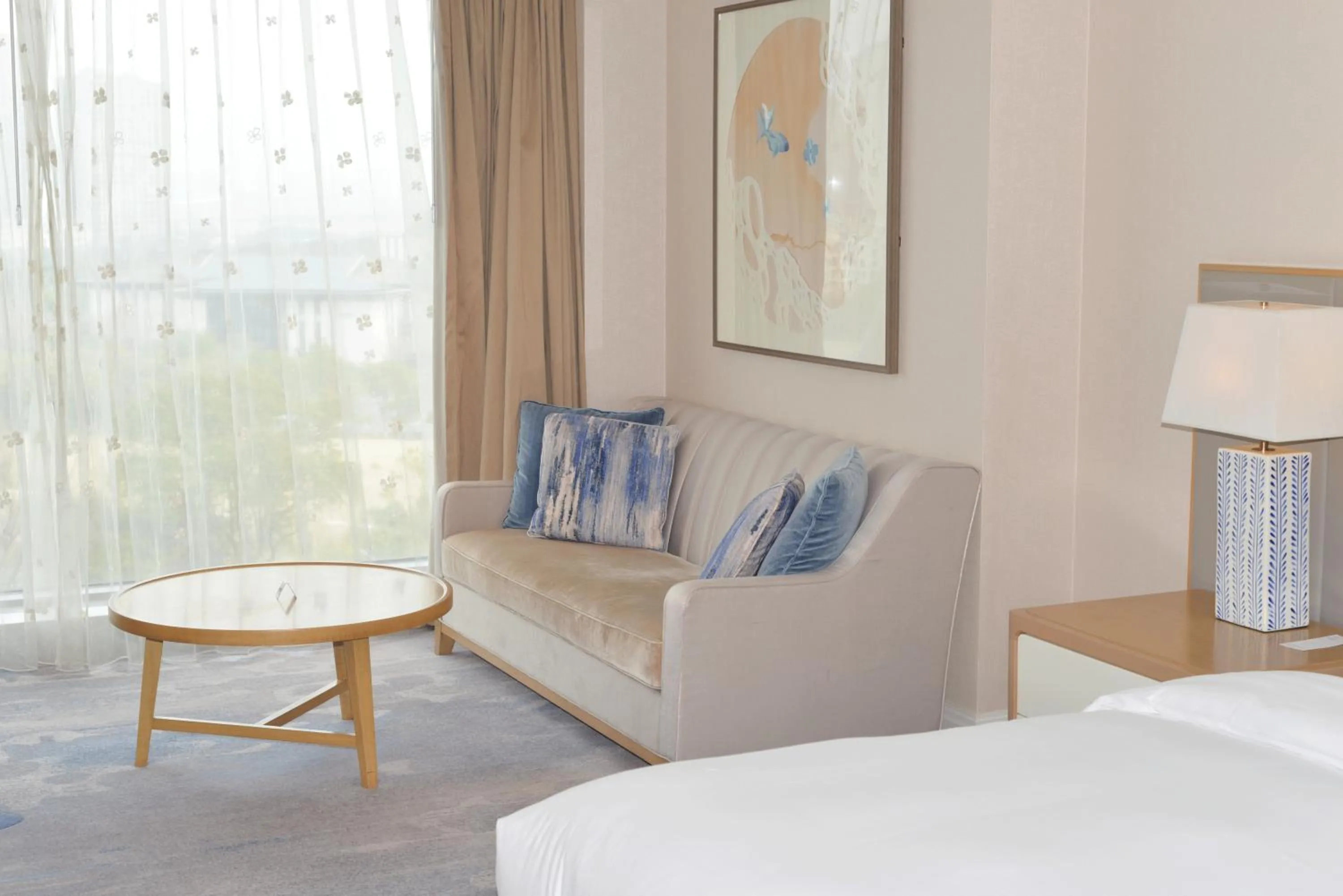 View (from property/room), Bed in Le Meridien Suzhou, Suzhou Bay