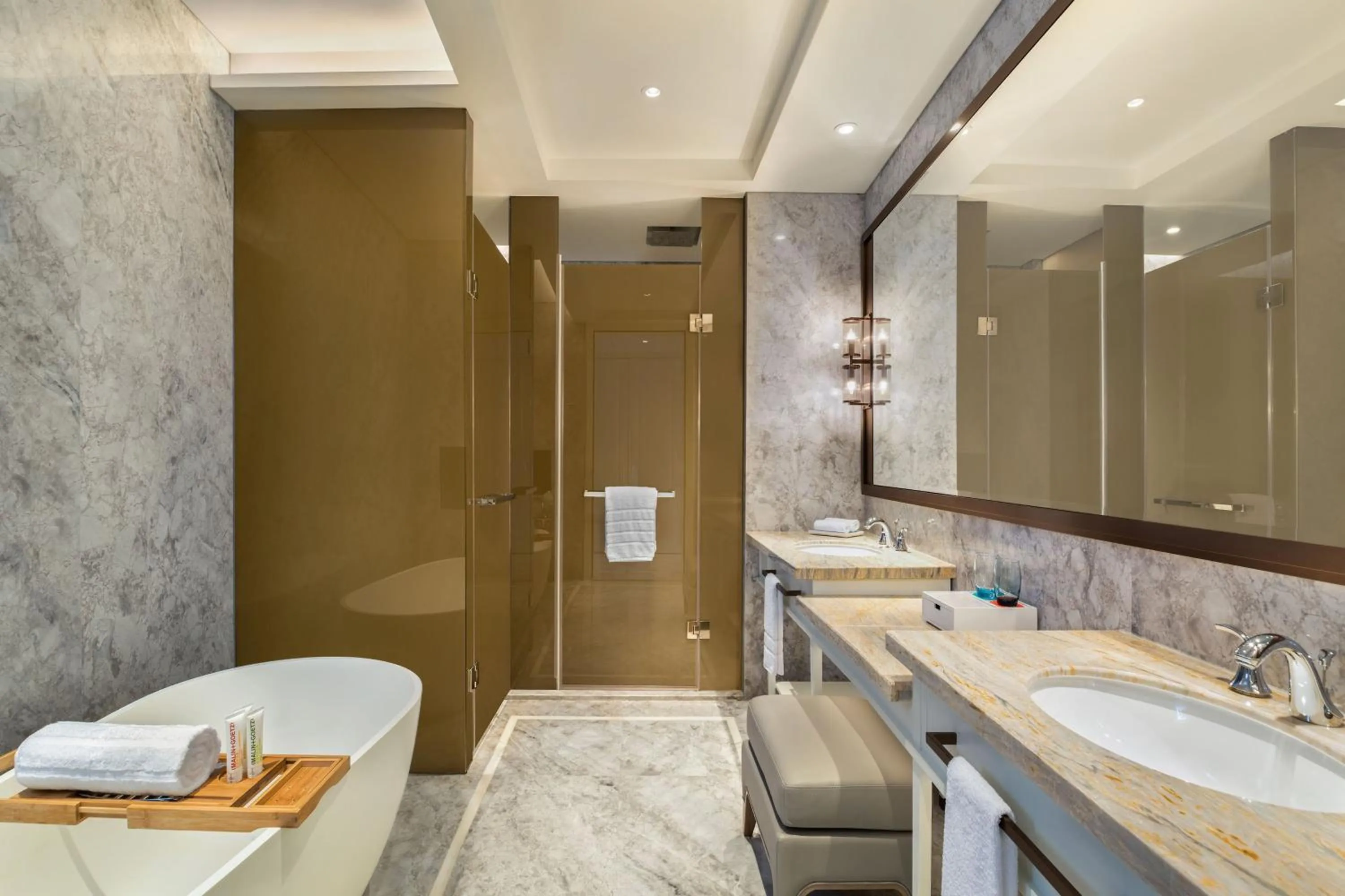 Bathroom in Le Meridien Suzhou, Suzhou Bay