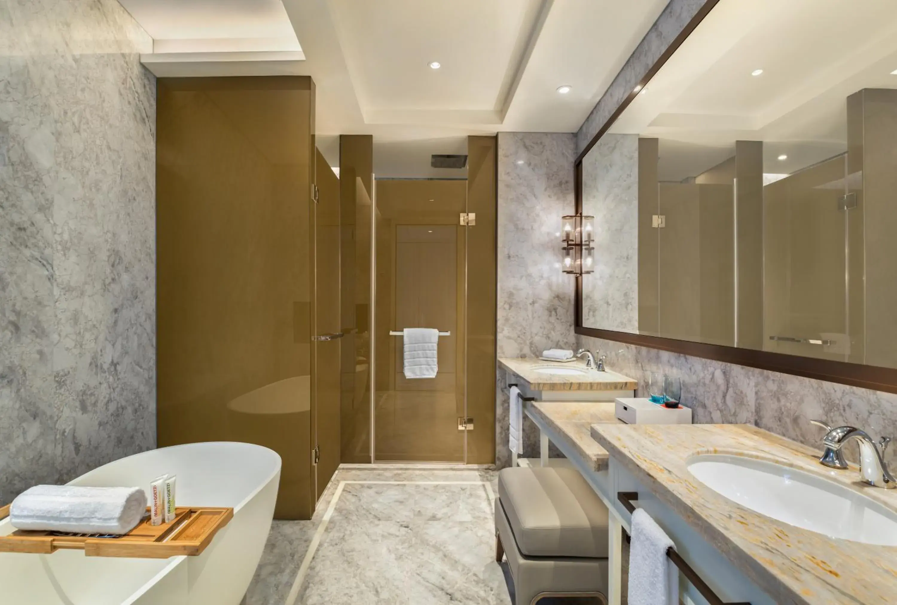 Garden View Villa King Room in Le Meridien Suzhou, Suzhou Bay Garden View Villa King Room in Le Meridien Suzhou, Suzhou Bay