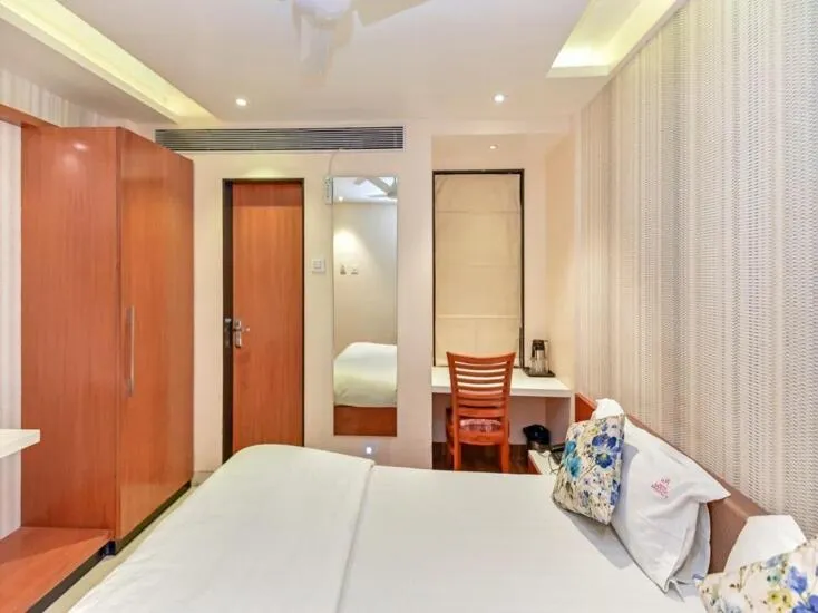 Bed in Hotel Sangat Regency