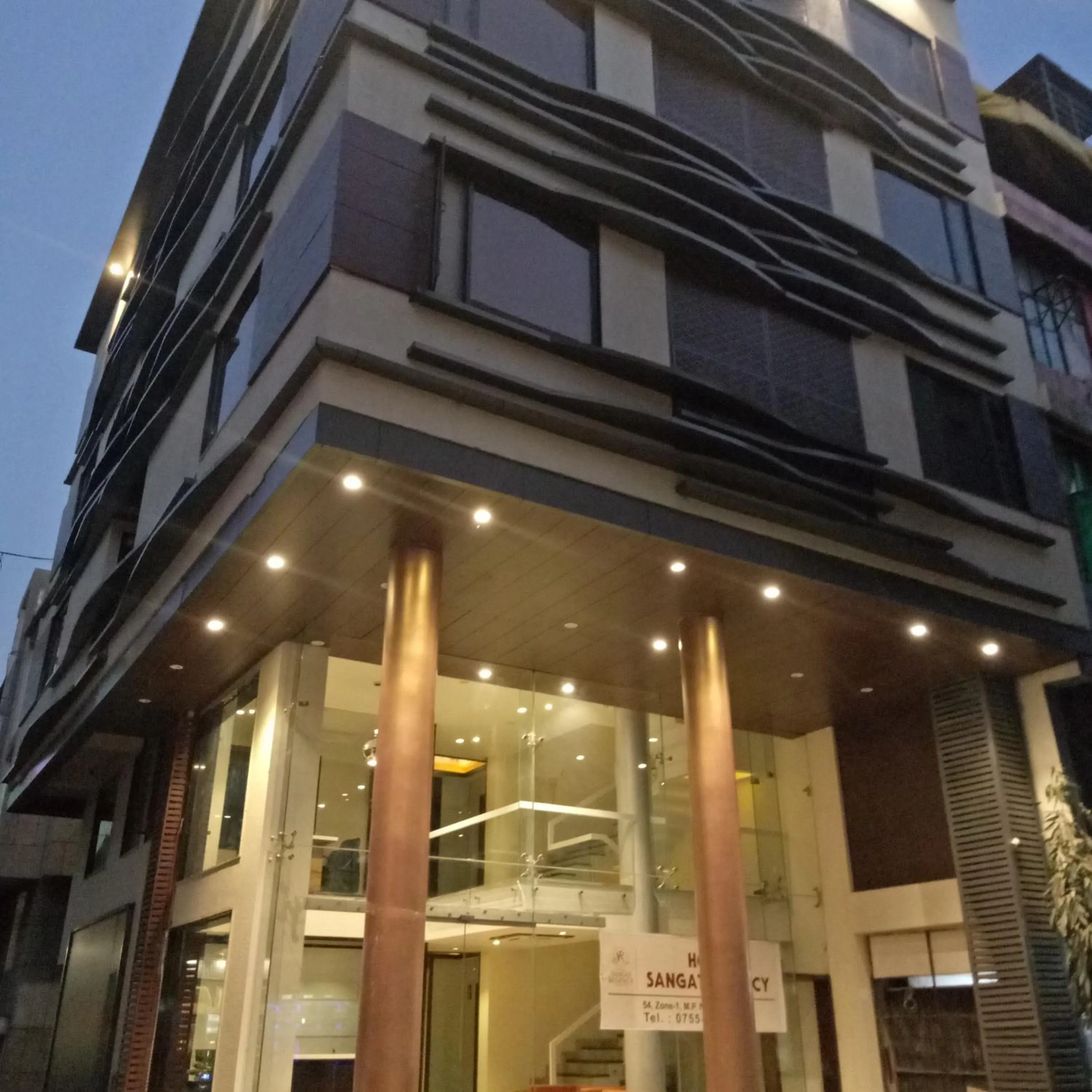 Property building in Hotel Sangat Regency