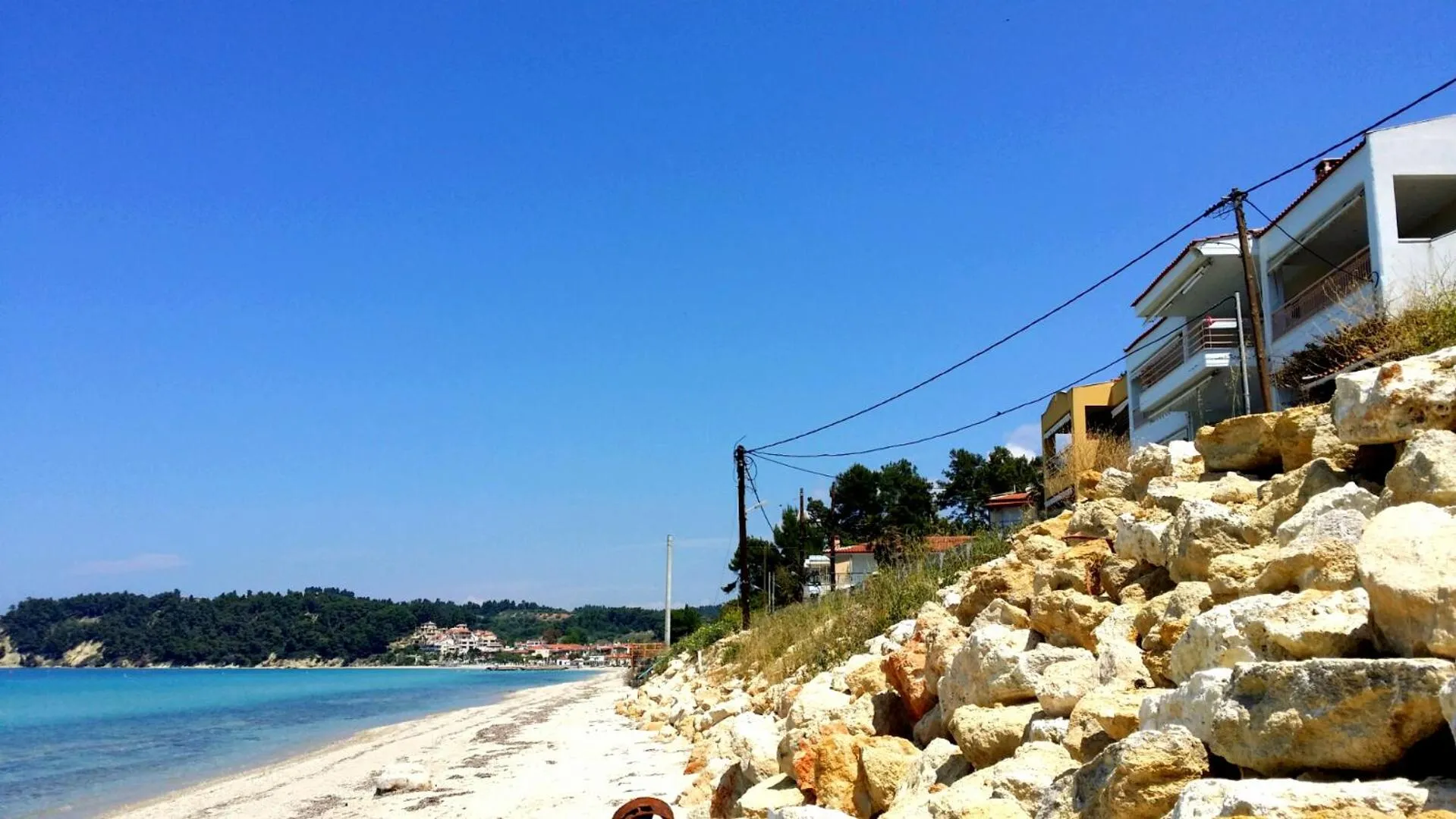 Beach in Acrogiali Sunshine