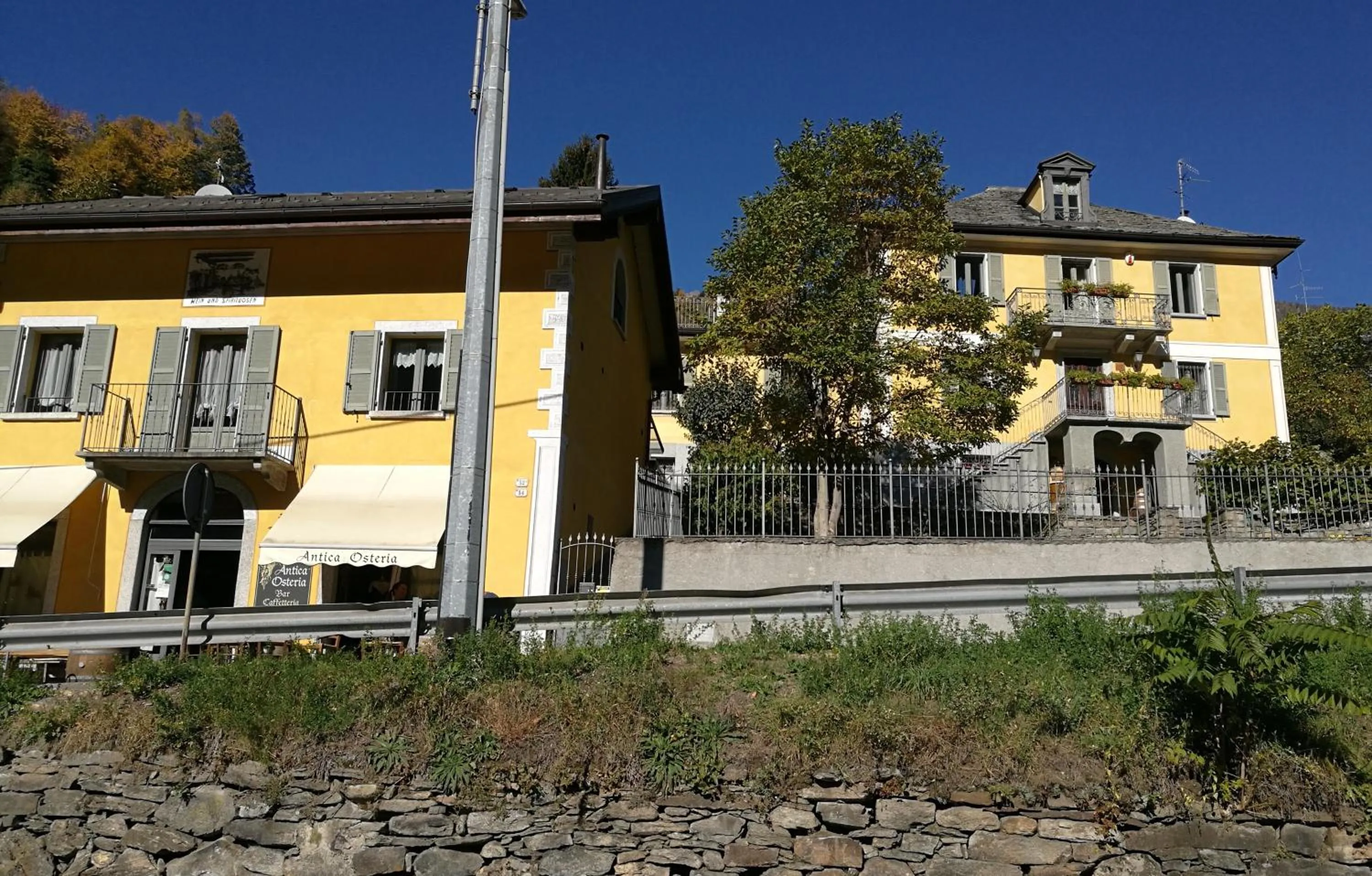 Facade/entrance in B&B DELL'ANTICA OSTERIA -Varzo