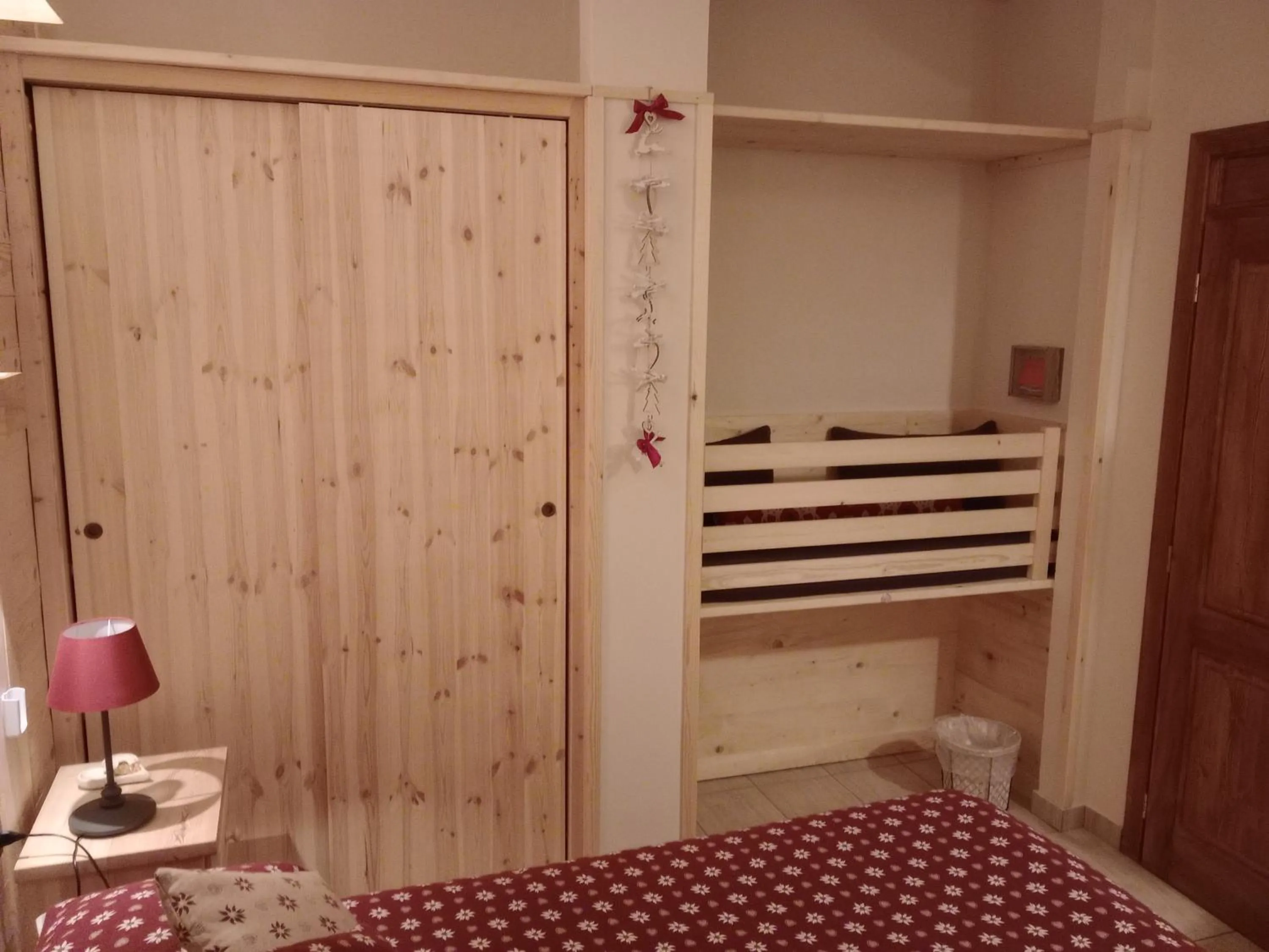 Bed in B&B DELL'ANTICA OSTERIA -Varzo