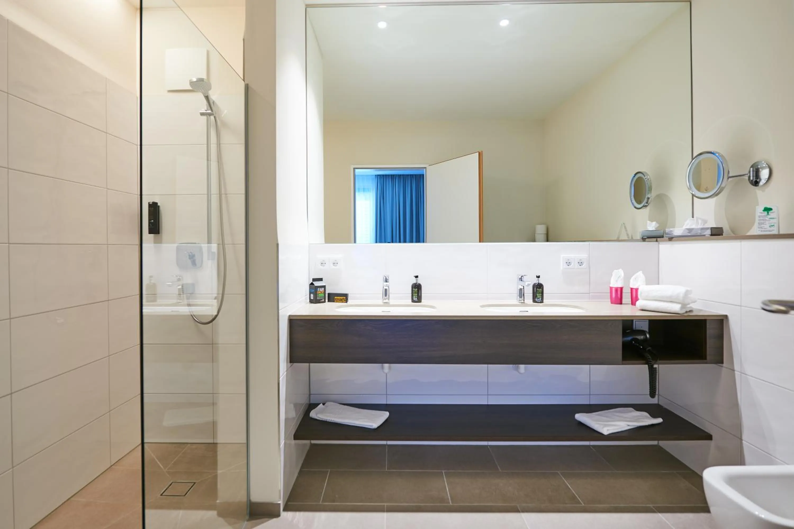 Shower in Hotel Calamus - 4 Sterne Superior