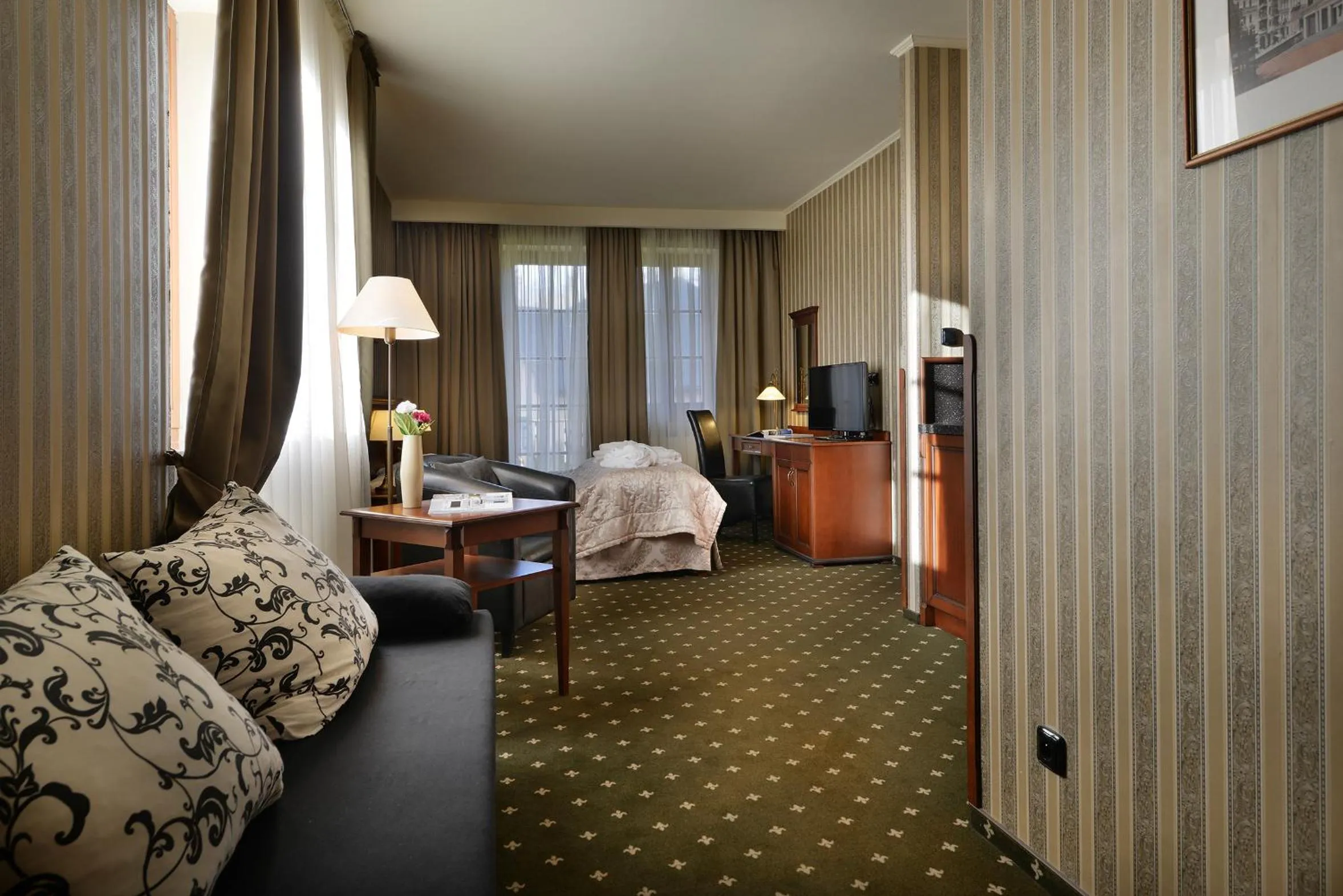 TV and multimedia in Wellness Golf Hotel Morris