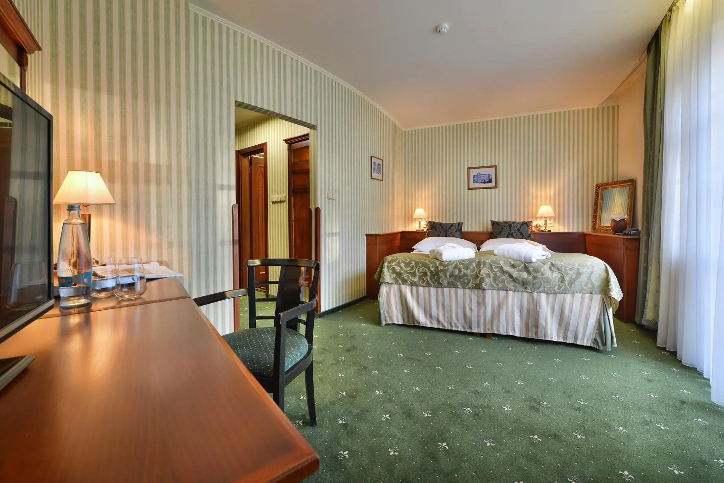 Bed in Wellness Golf Hotel Morris