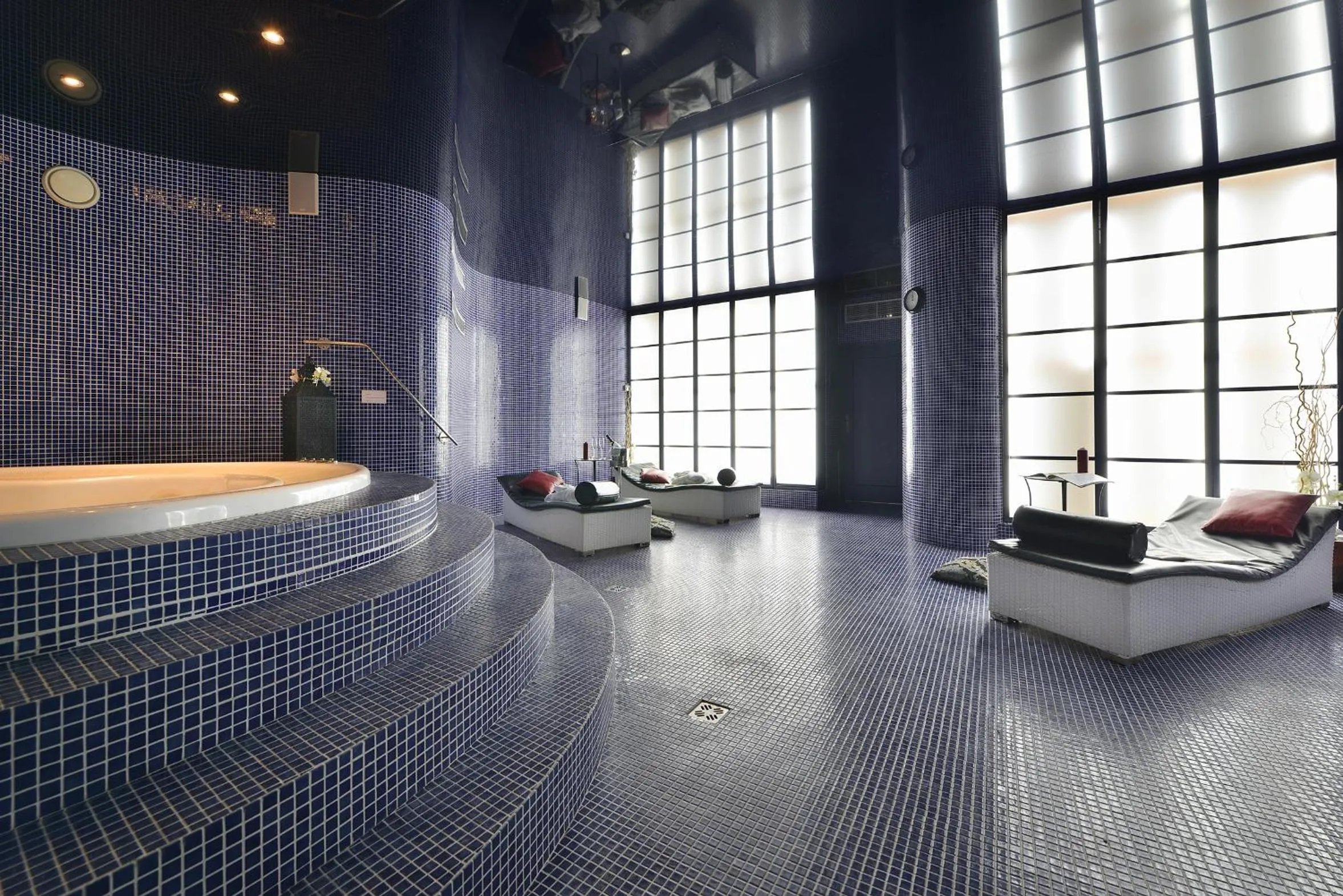 Hot Tub in Wellness Golf Hotel Morris