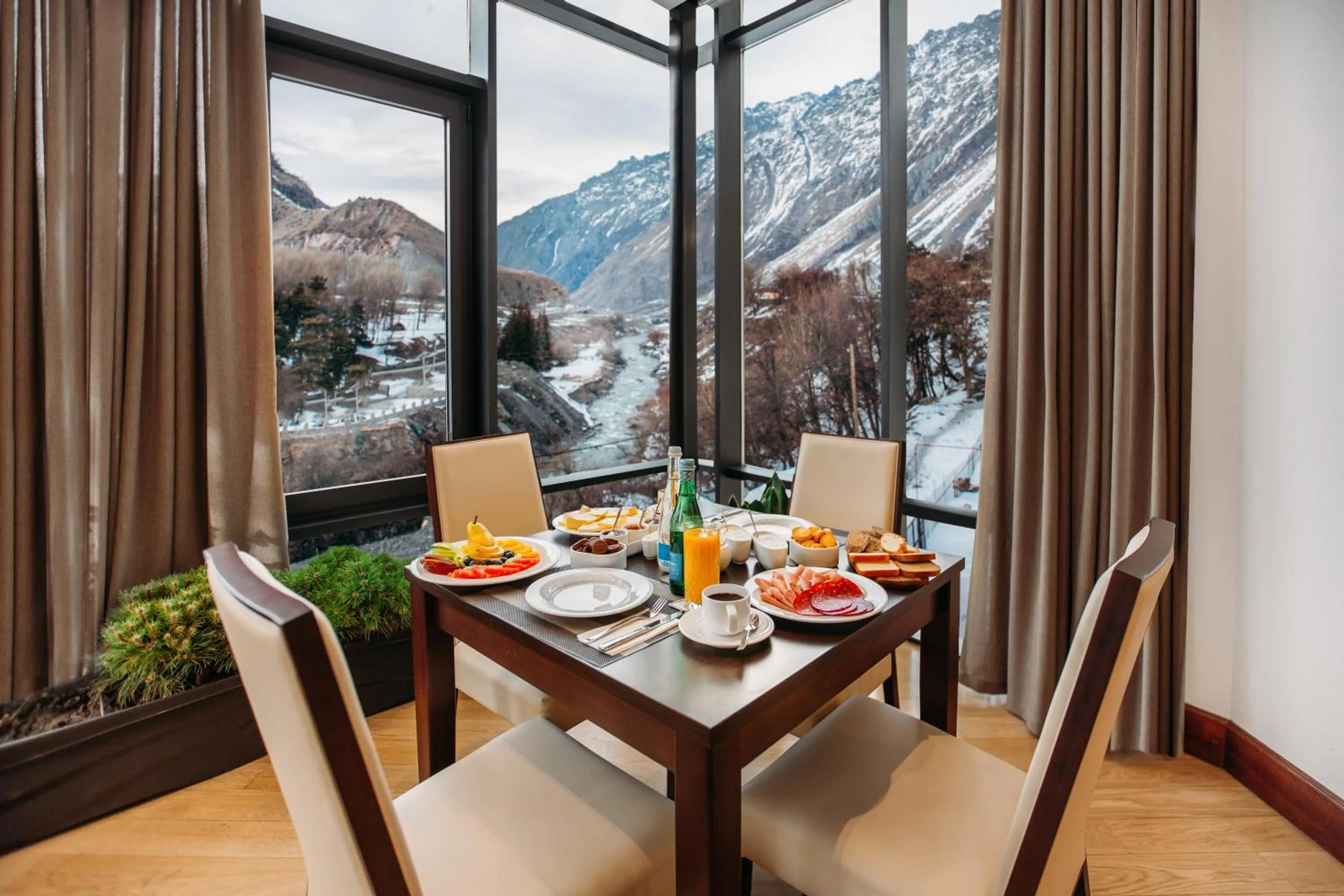 Restaurant/places to eat in Porta Caucasia Kazbegi