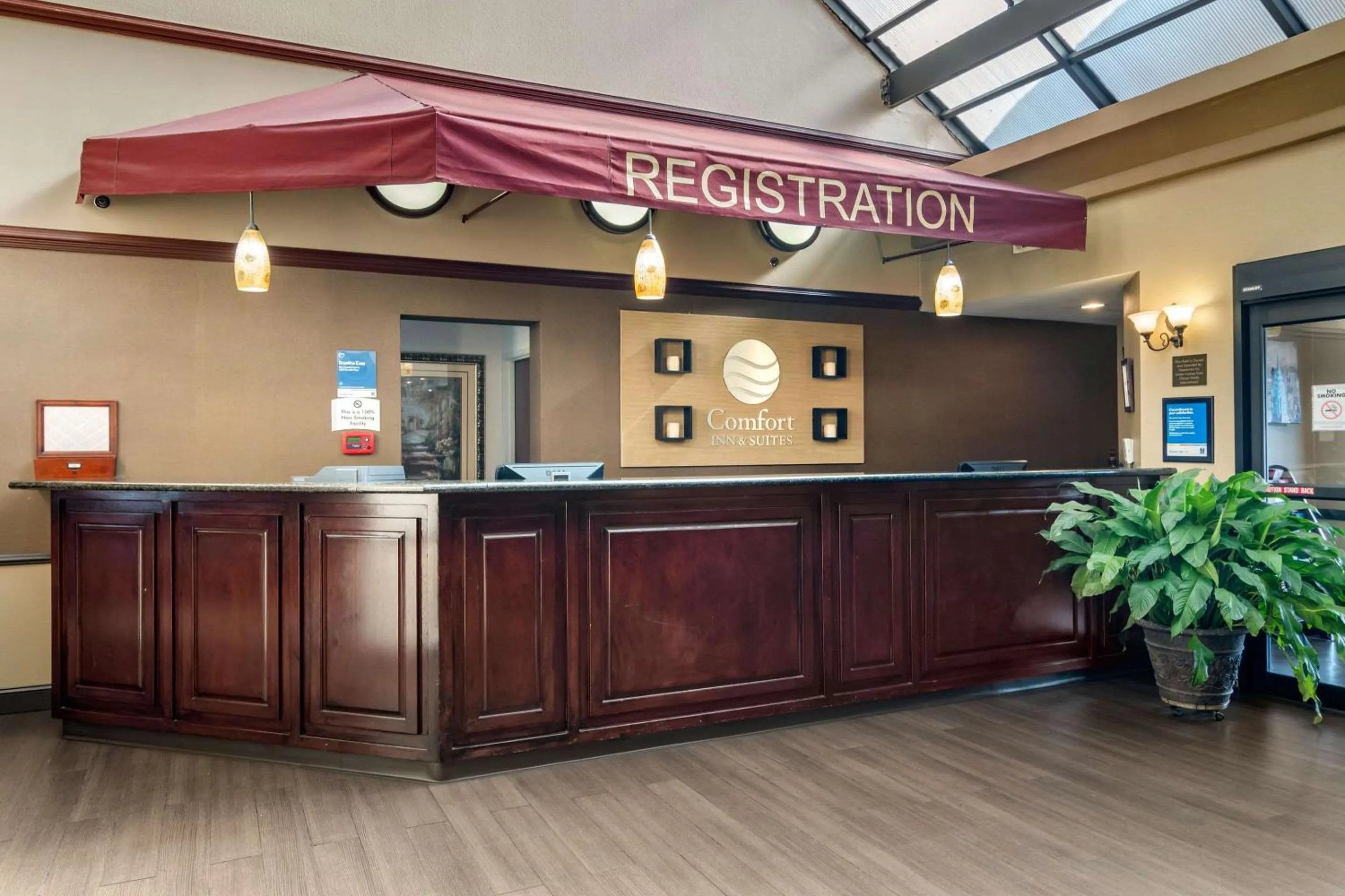 Lobby or reception in Comfort Inn & Suites Suwanee - Sugarloaf