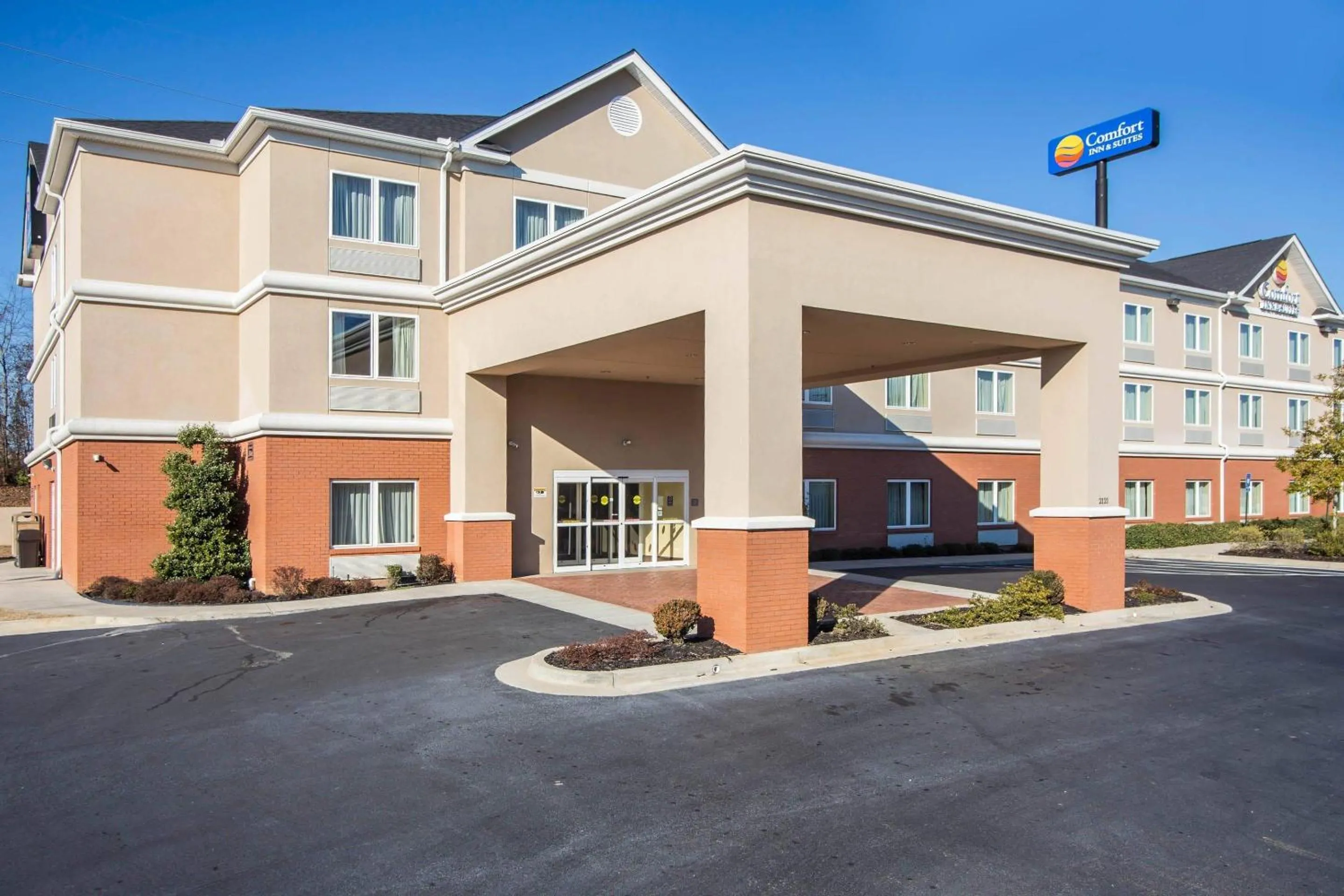 Property building in Comfort Inn & Suites Augusta Fort Gordon Area