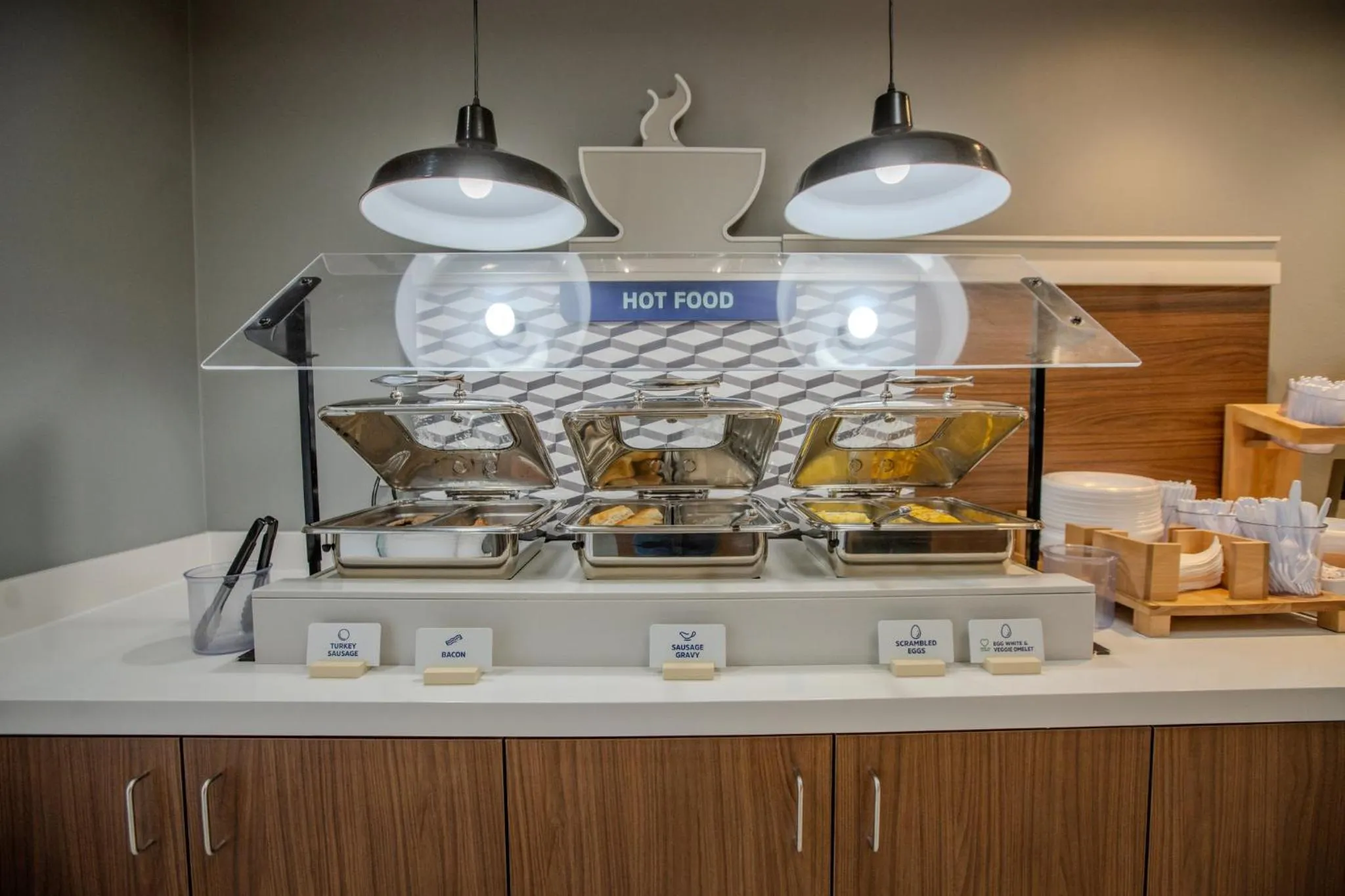 Breakfast in Holiday Inn Express & Suites Cleveland by IHG