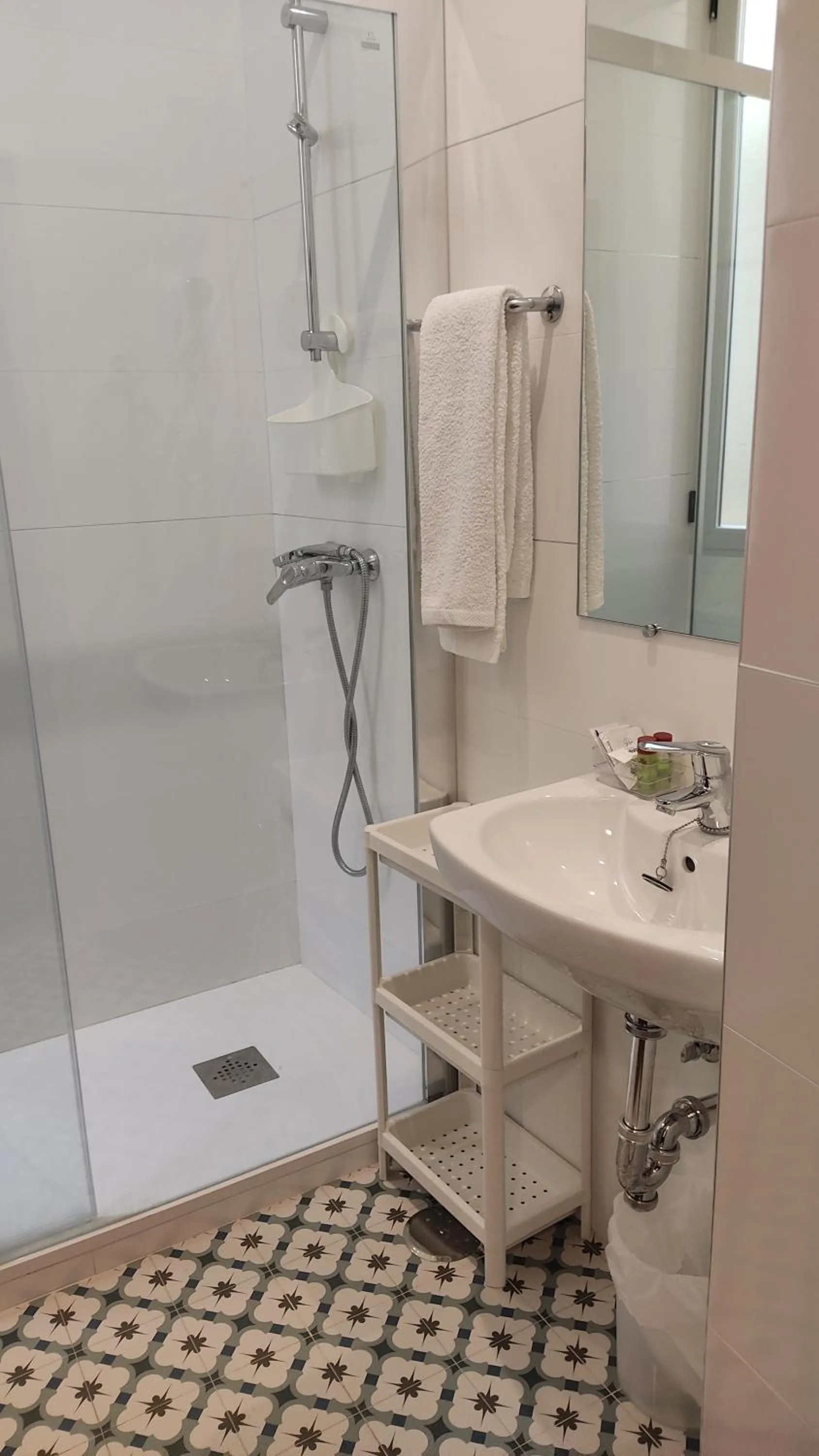 Hostal Bruña Paseo del Prado