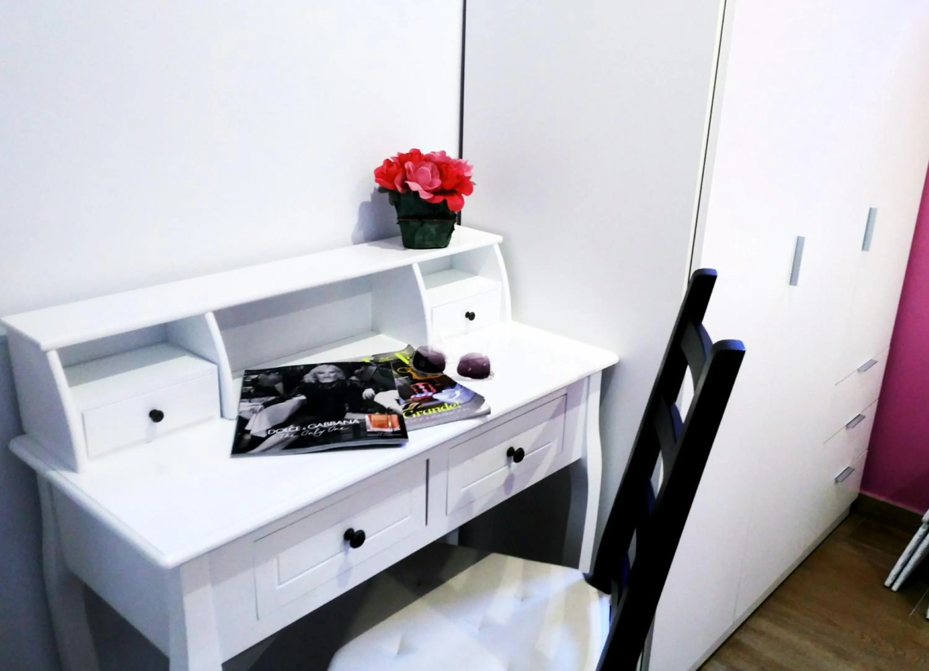 Decorative detail in Hostal Bruña Paseo del Prado