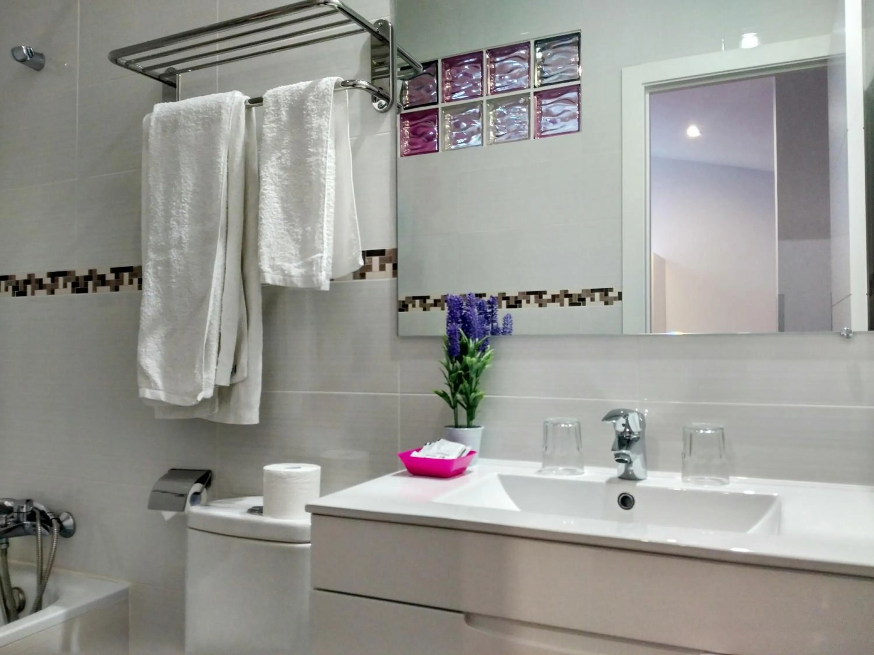 Hostal Bruña Paseo del Prado