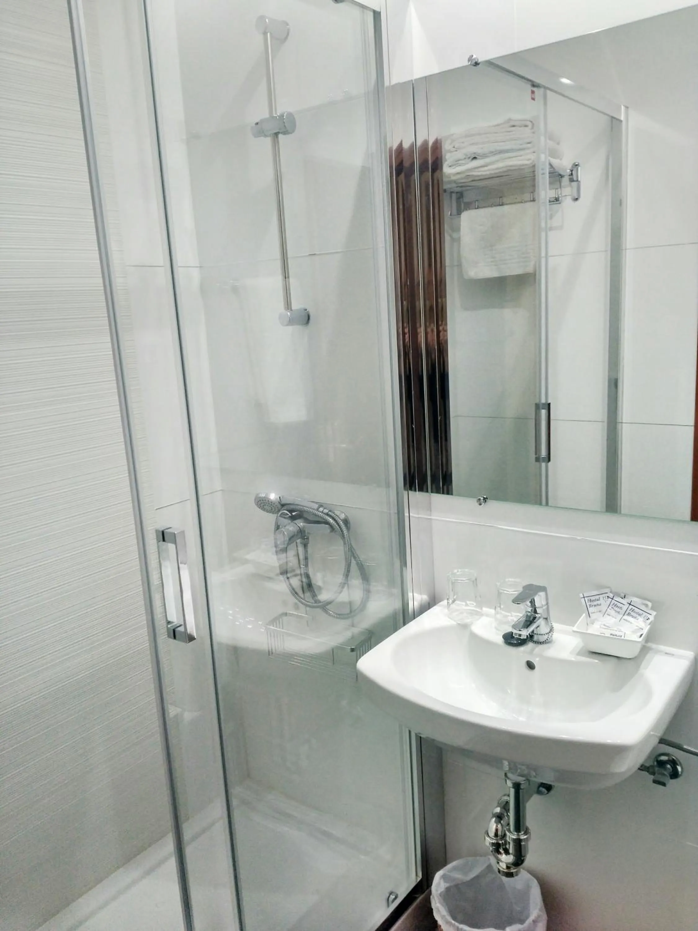 Hostal Bruña Paseo del Prado