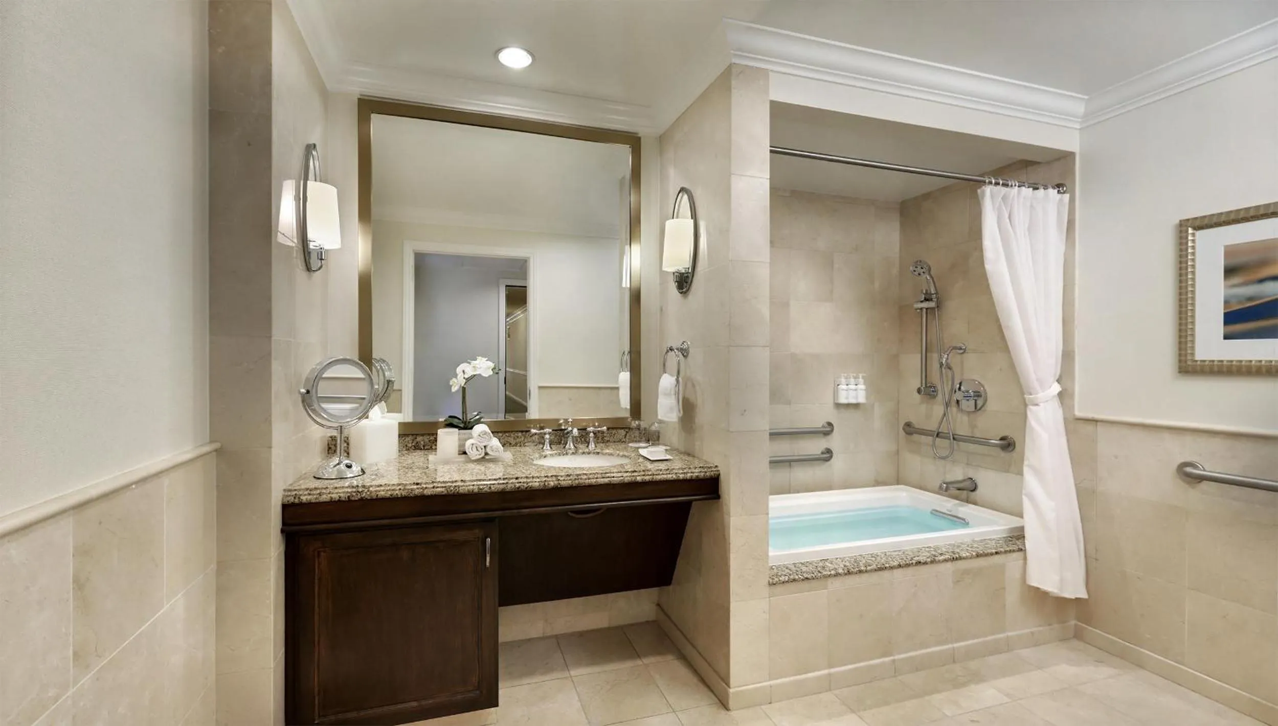 Bathroom in Balboa Bay Resort