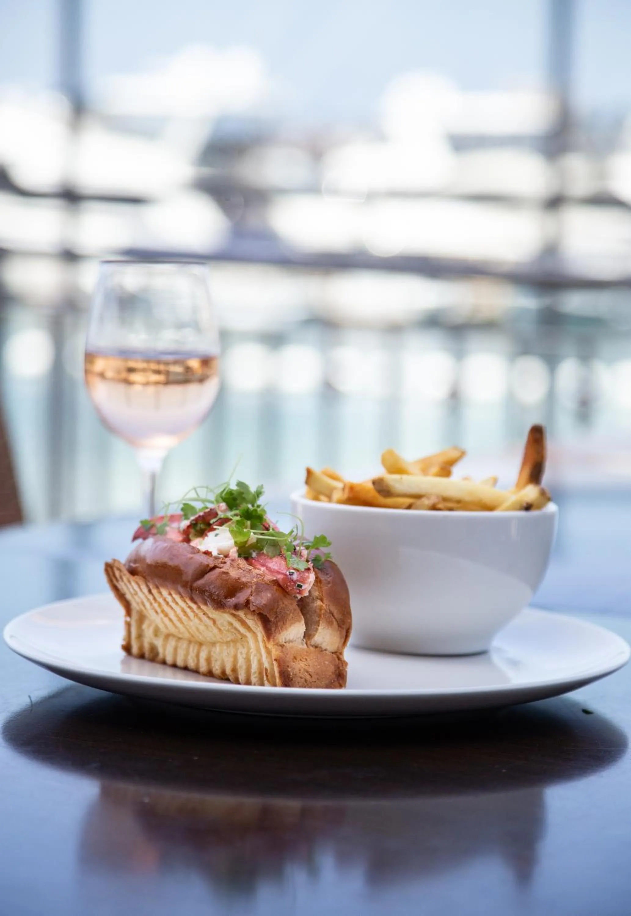 Food and drinks in Balboa Bay Resort