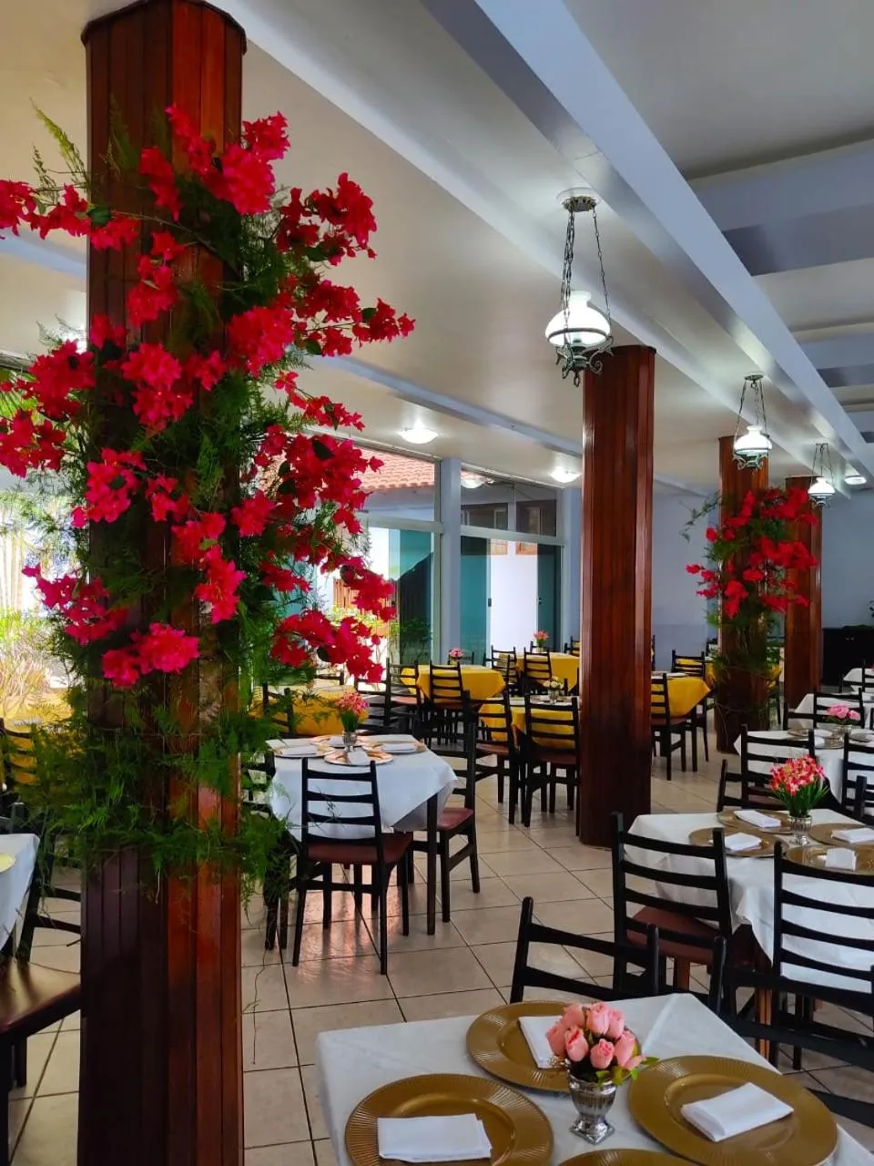 Restaurant/places to eat in Ravena Cassino Hotel