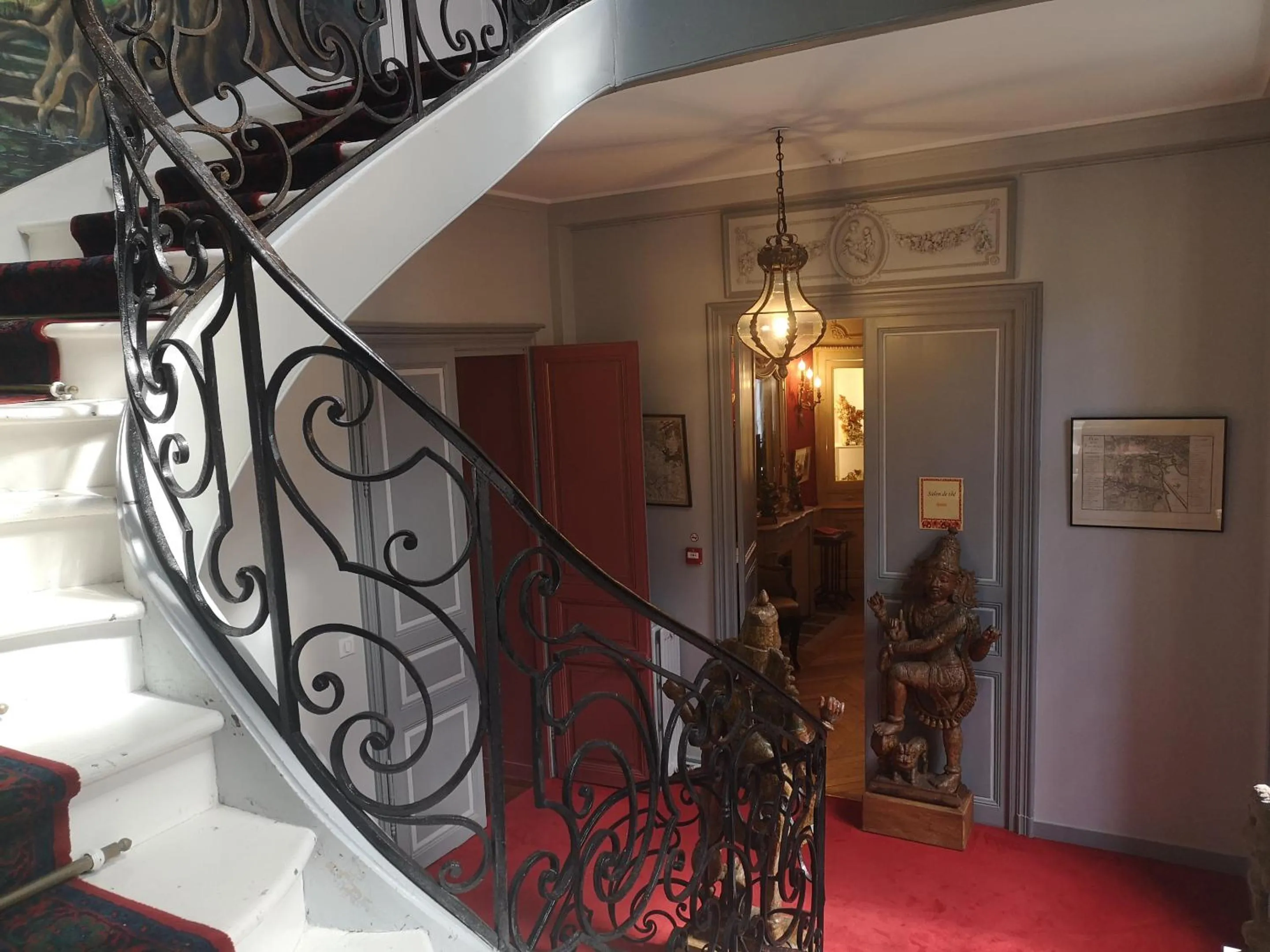 Other in La Résidence des Indes