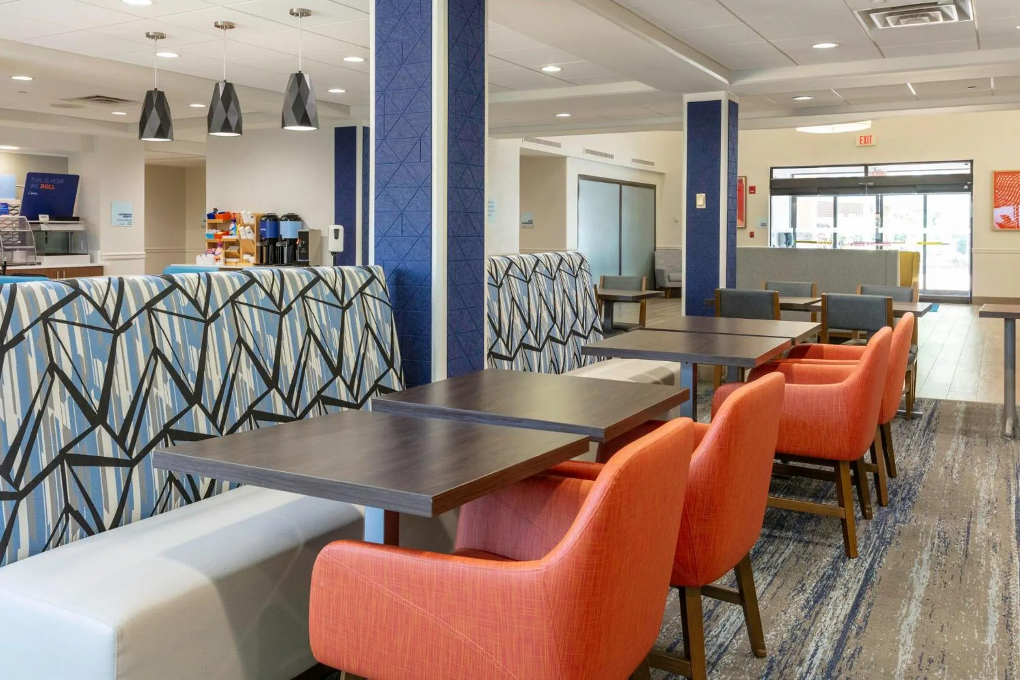 Breakfast in Holiday Inn Express Hotel & Suites Jacksonville Airport by IHG