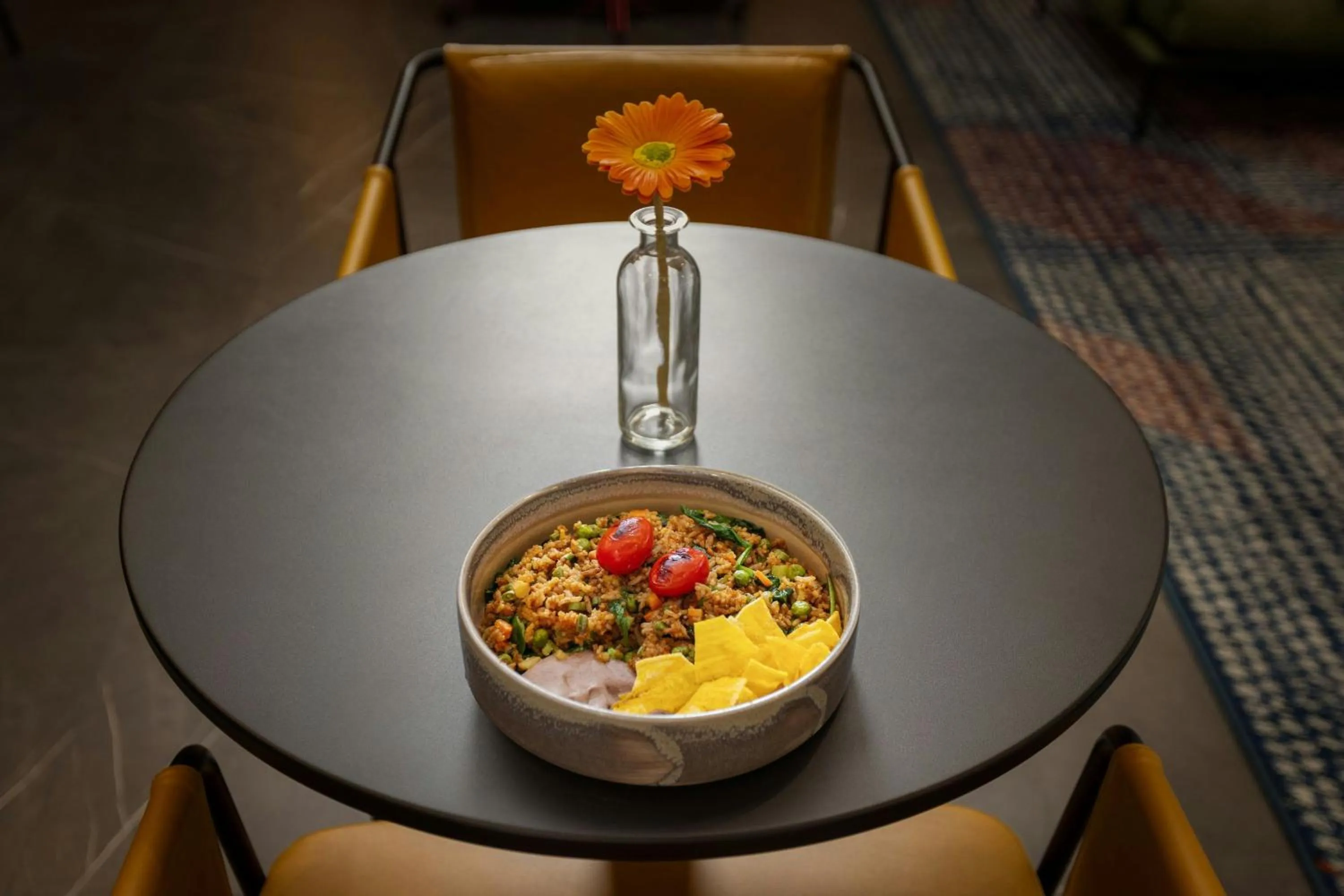 Restaurant/places to eat in Courtyard by Marriott Port of Spain