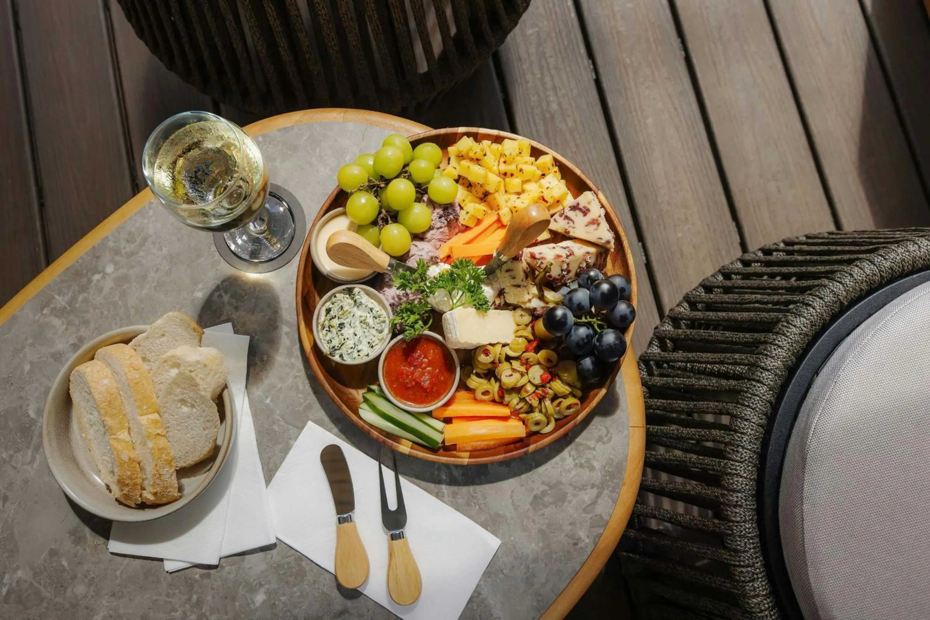 Restaurant/places to eat in Courtyard by Marriott Port of Spain